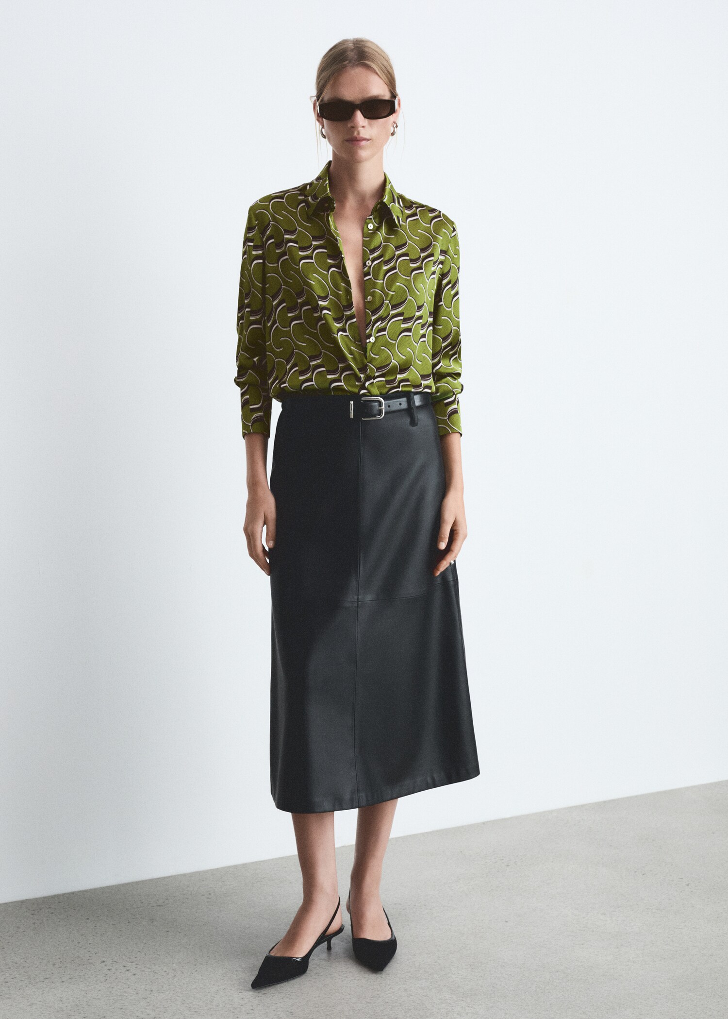 Satin print shirt - General plane