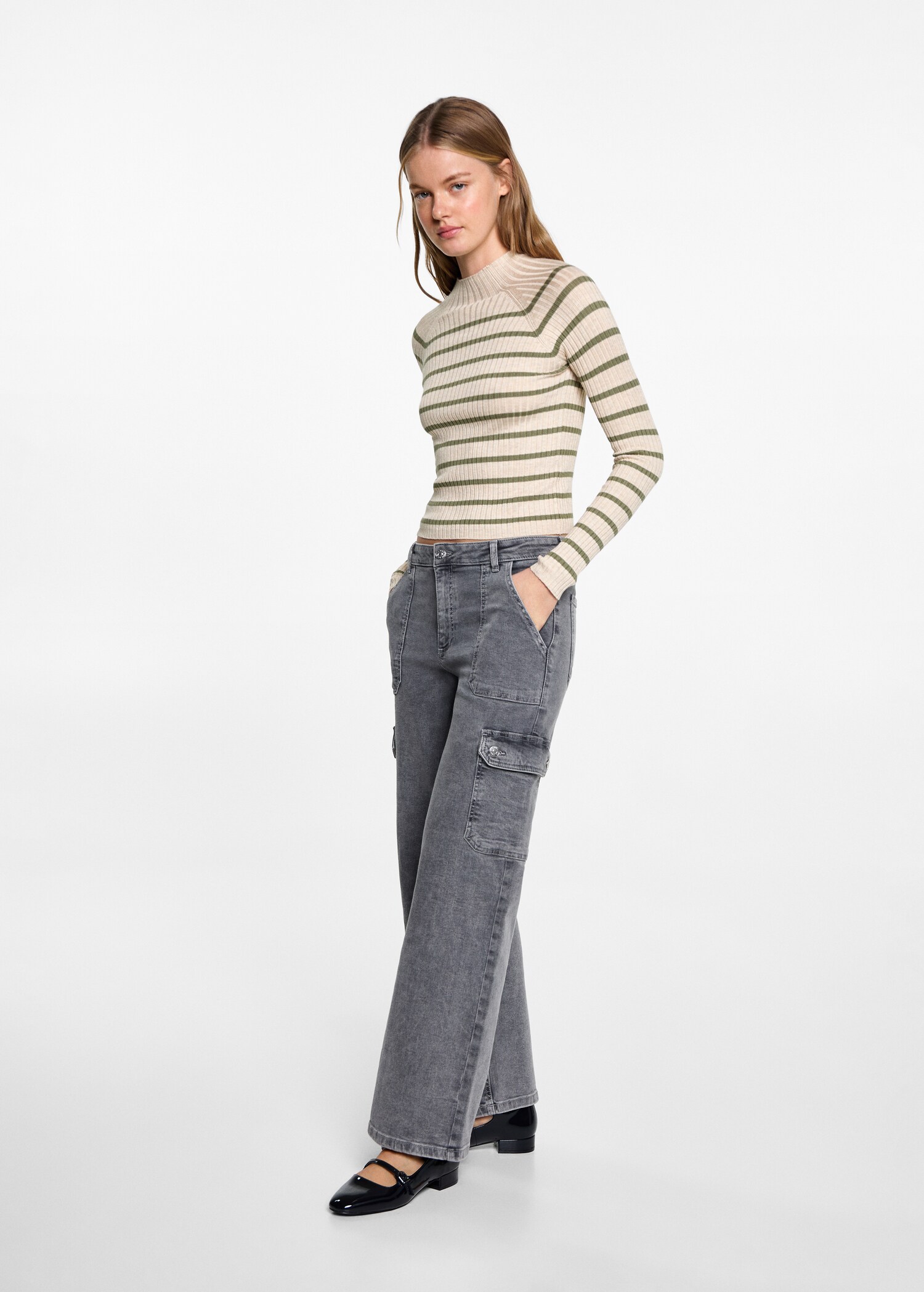 Turtleneck ribbed sweater - General plane