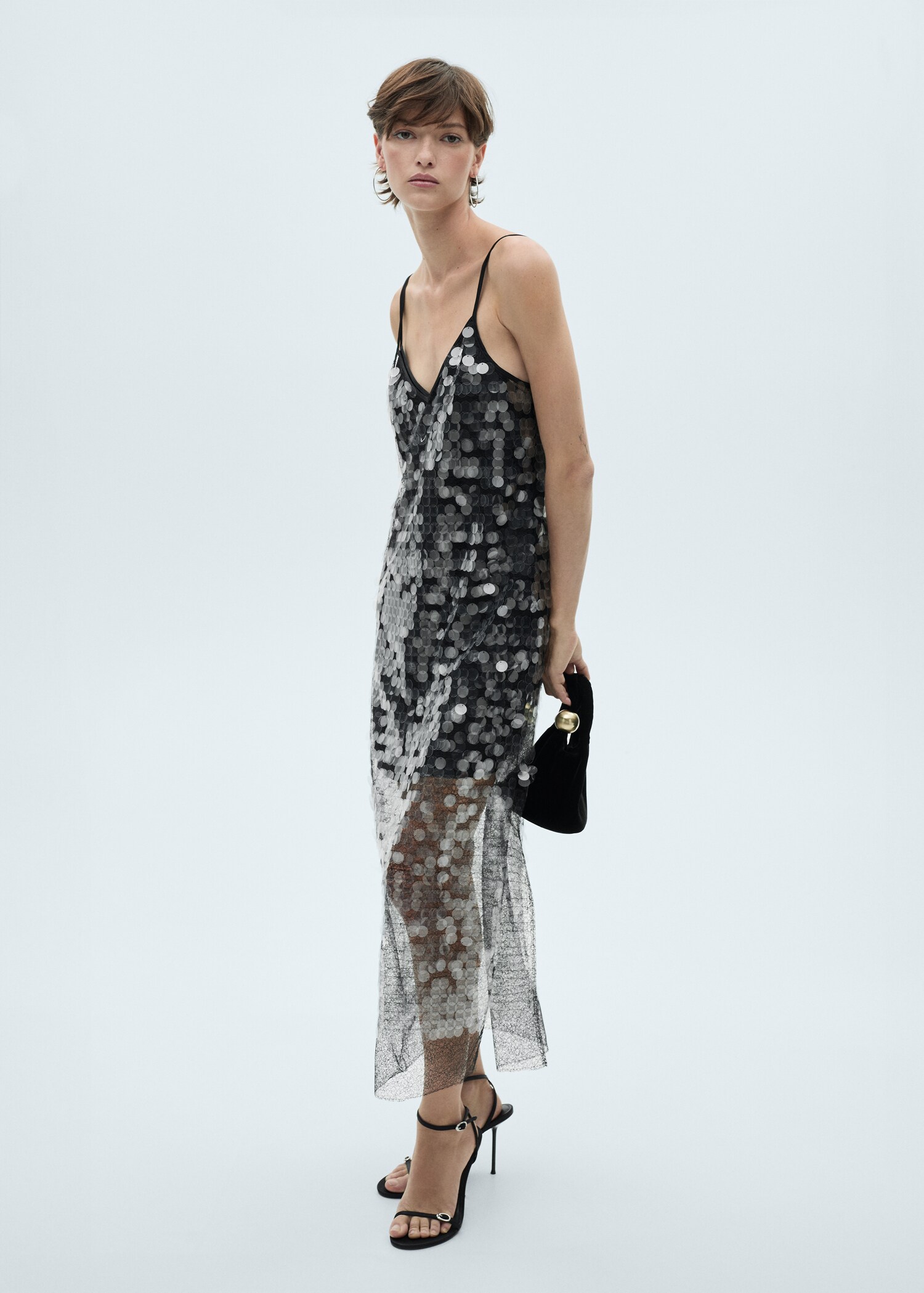 Semi-transparent disc dress - General plane