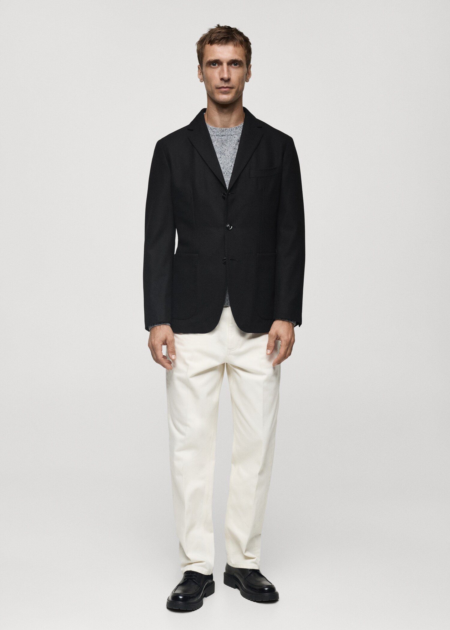 Slim Fit-Blazer aus recycelter Wolle - Allgemeine Ansicht