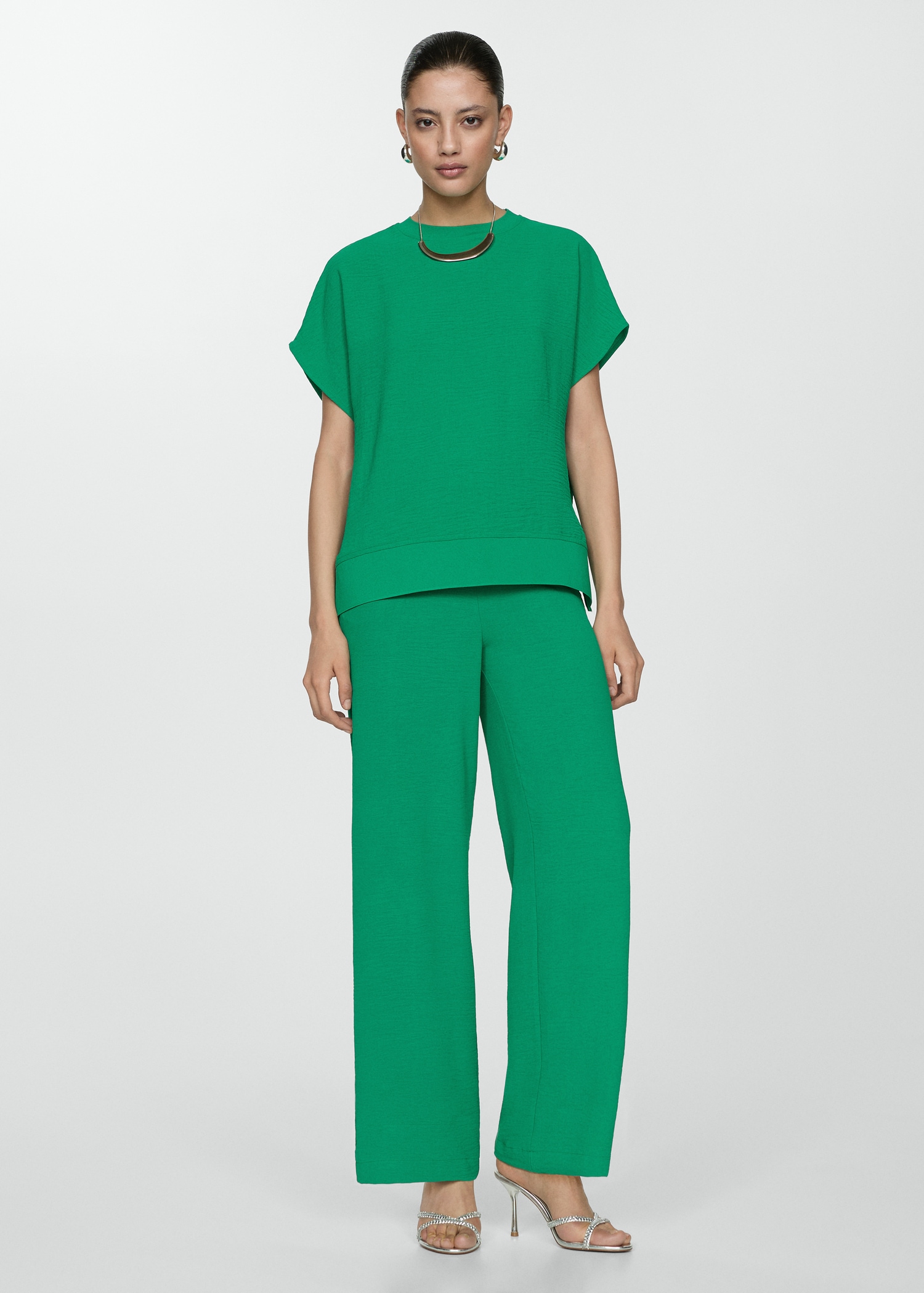 Wide leg fluid trousers - General plane