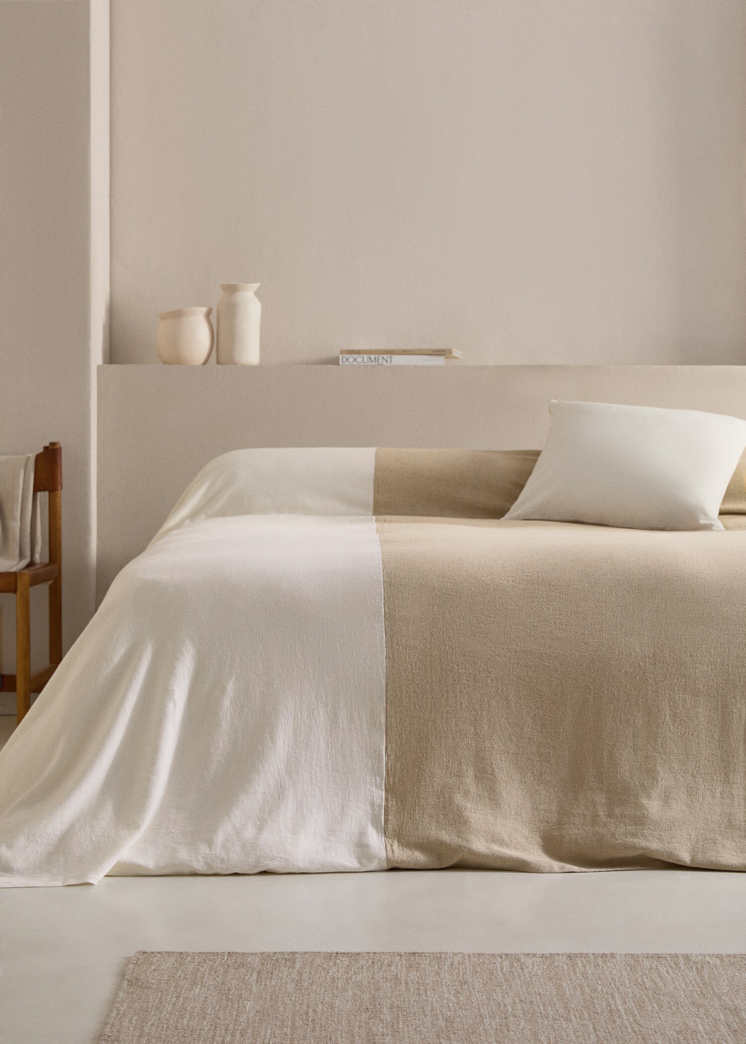 Cotton and linen bedspread - General plane