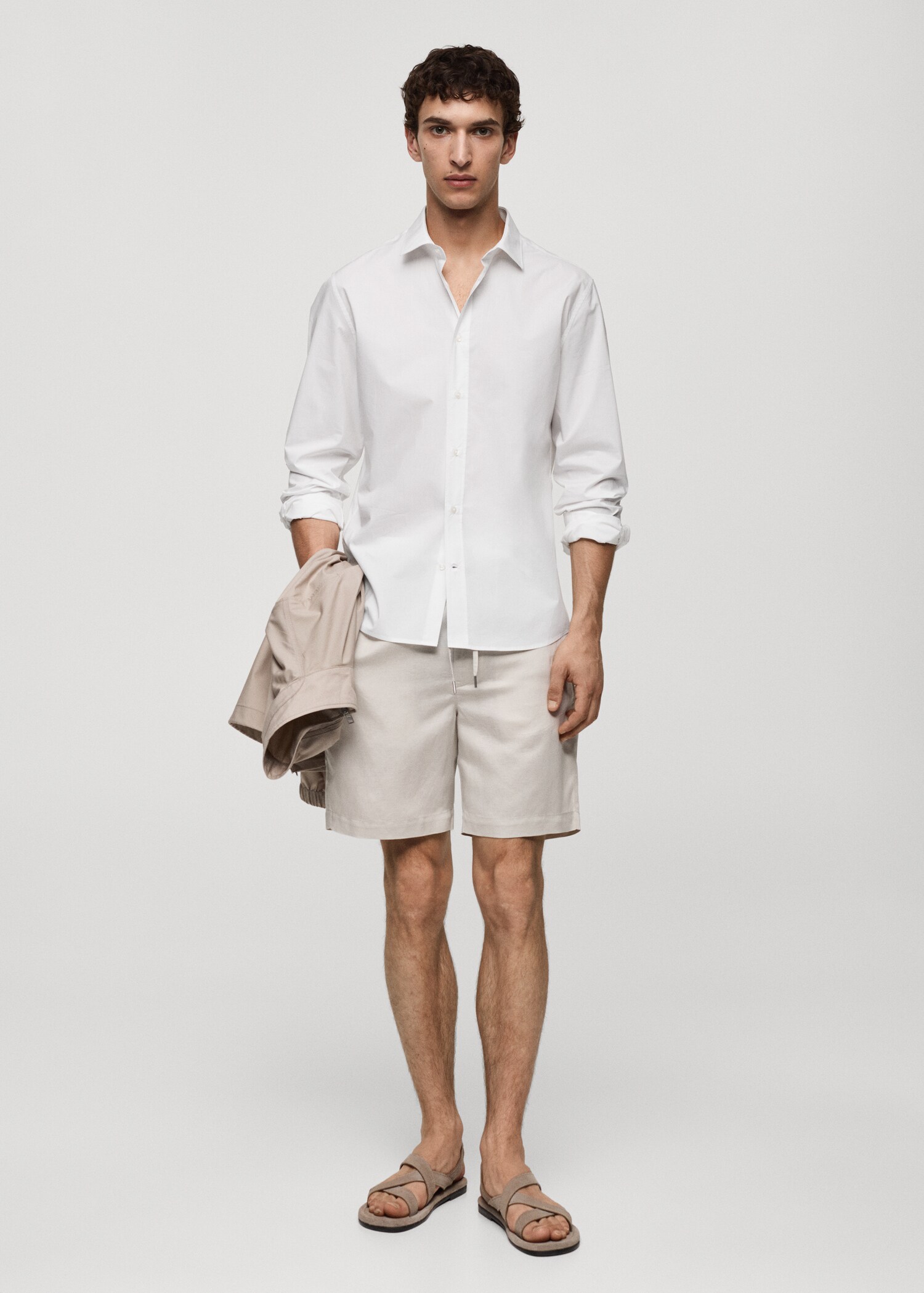 Camisa regular fit 100% algodón - Plano general