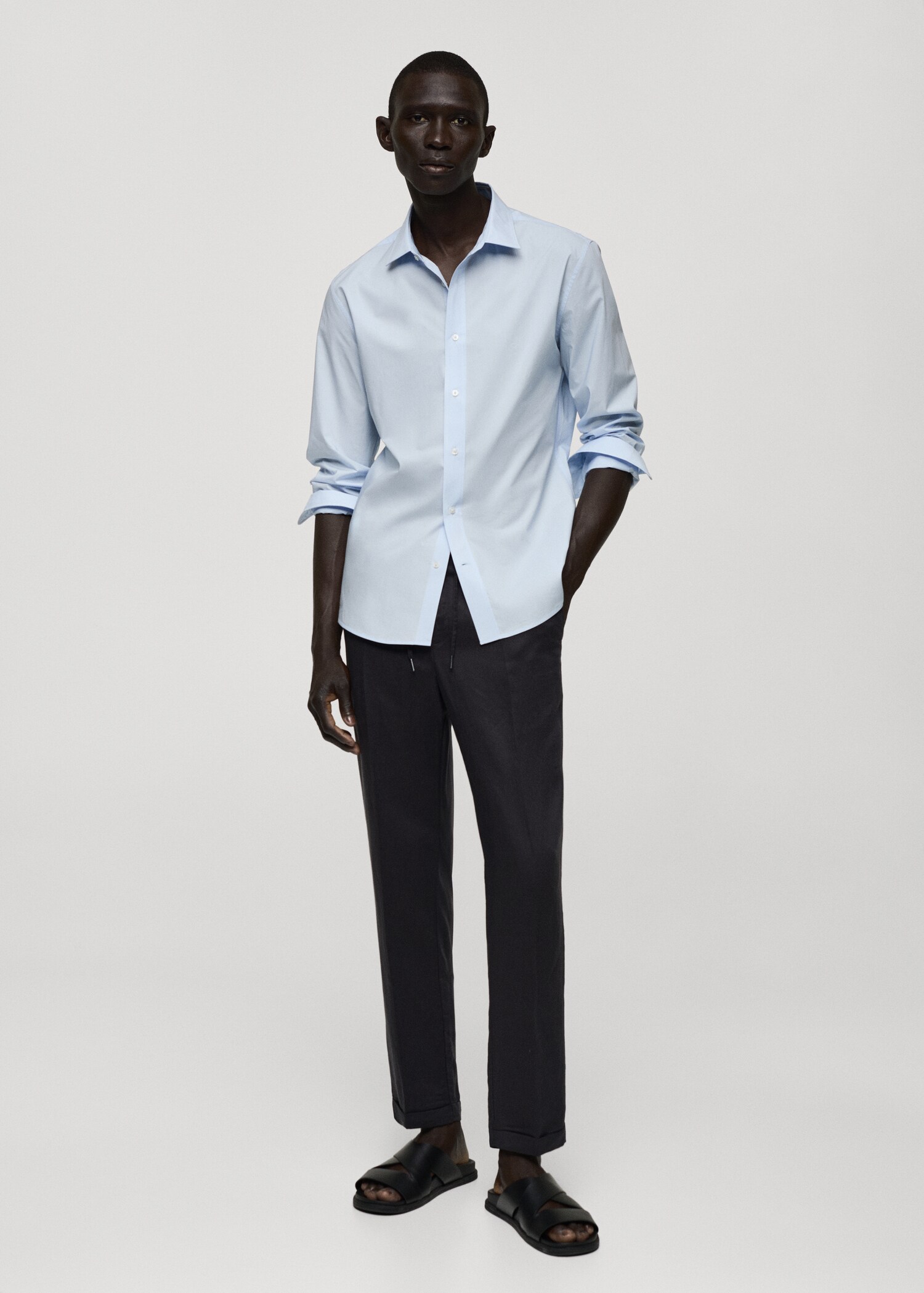 Camisa regular fit 100% algodón - Plano general