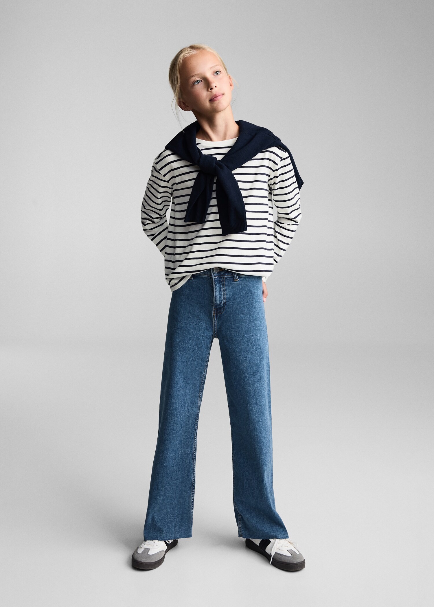 Jeans culotte bajo deshilachado - Plano general
