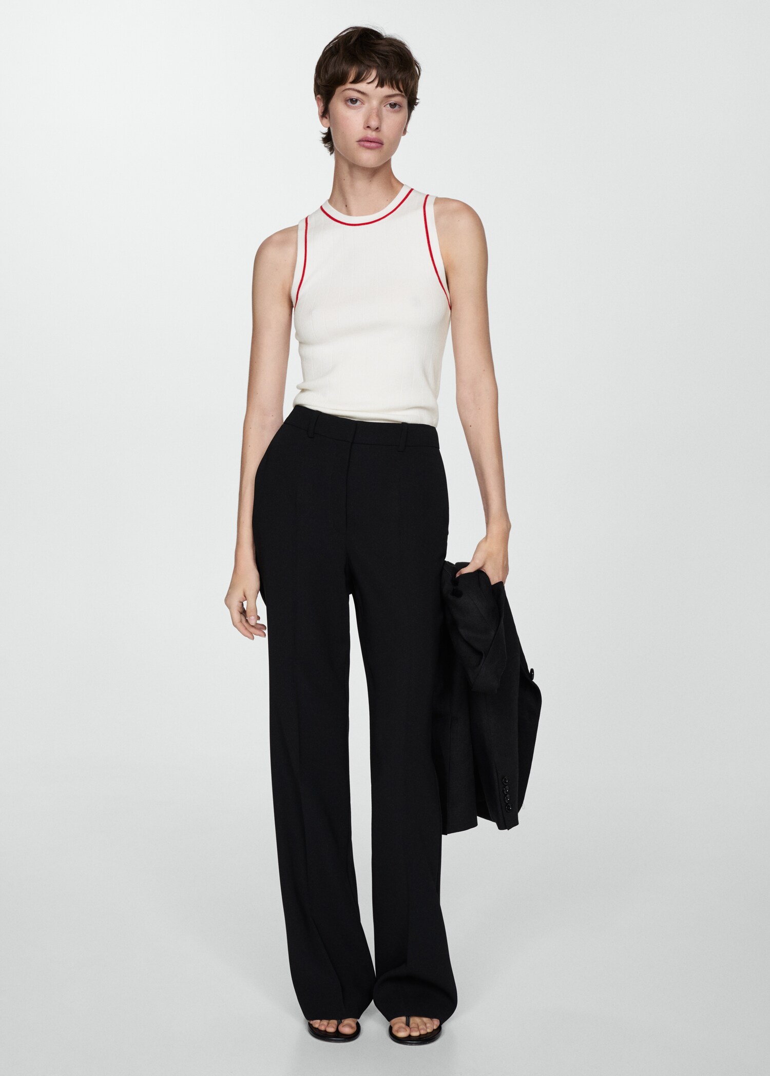 Knitted top with contrasting trim - General plane