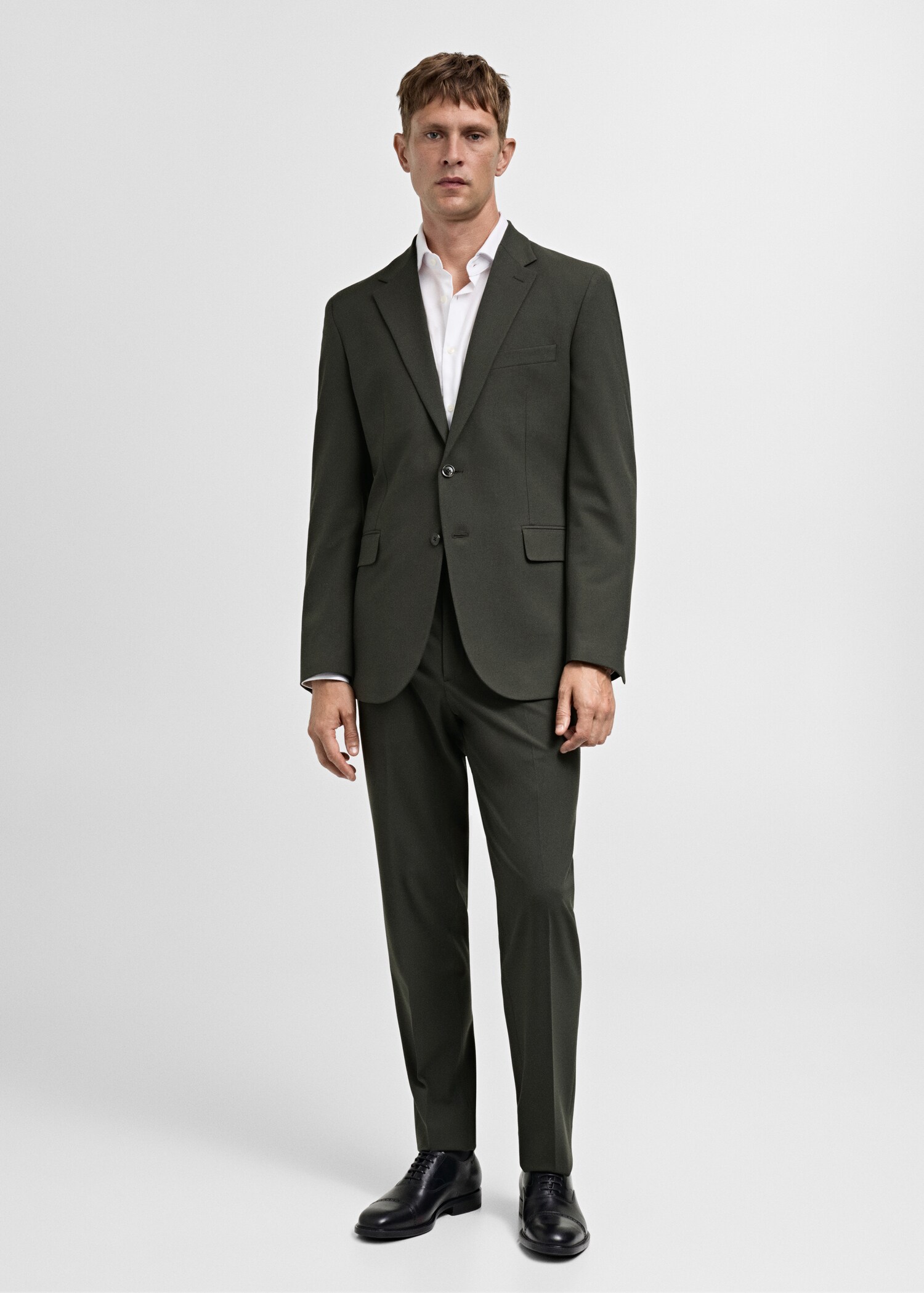 Stretch-fabric slim-fit suit trousers - General plane