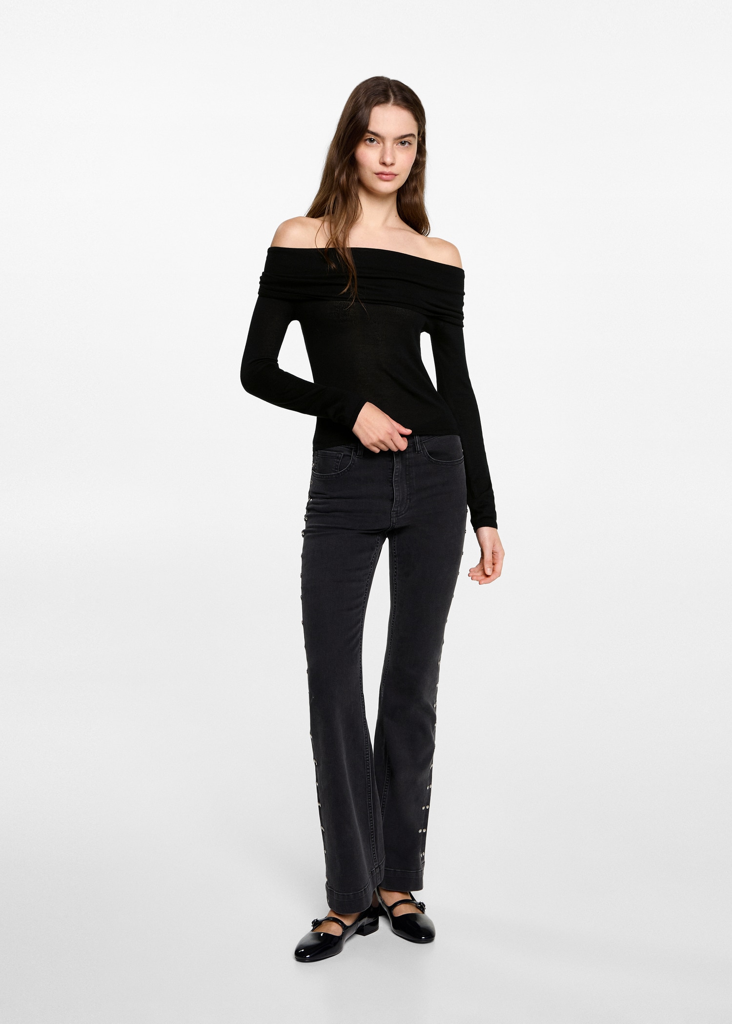 Off shoulders sweater - General plane