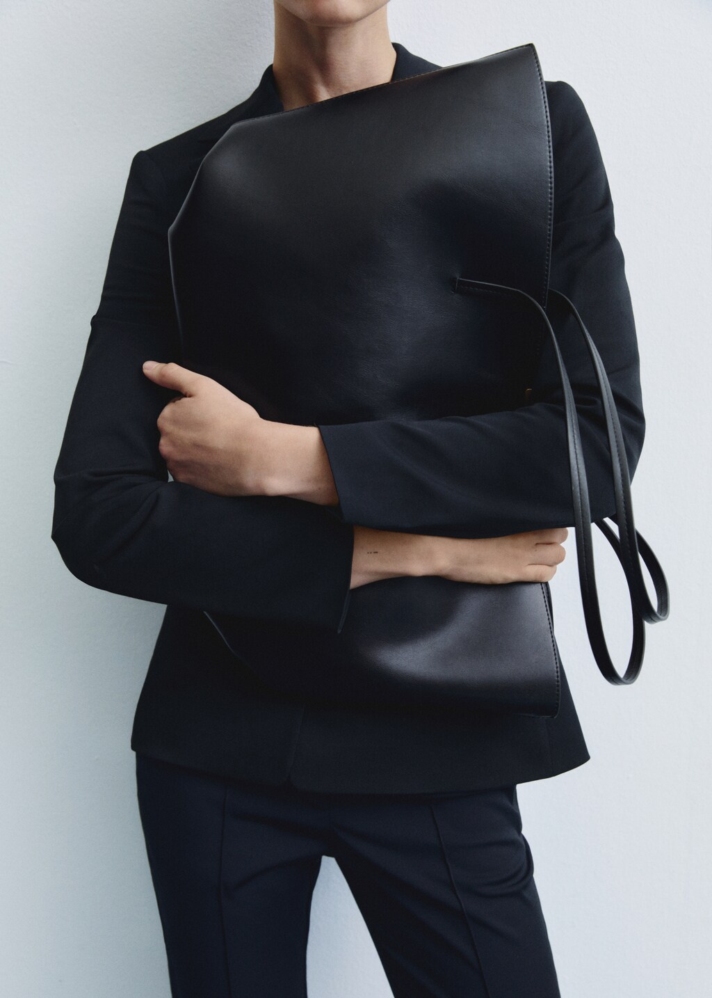 Sac cabas d?�tail m?�tallique - Femme | MANGO Suisse