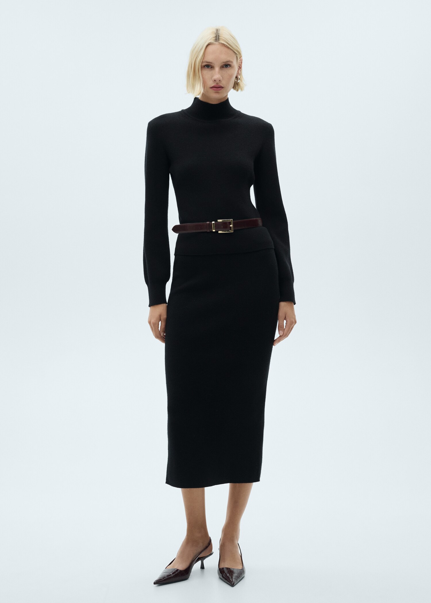 Ribbed round-neck sweater - General plane