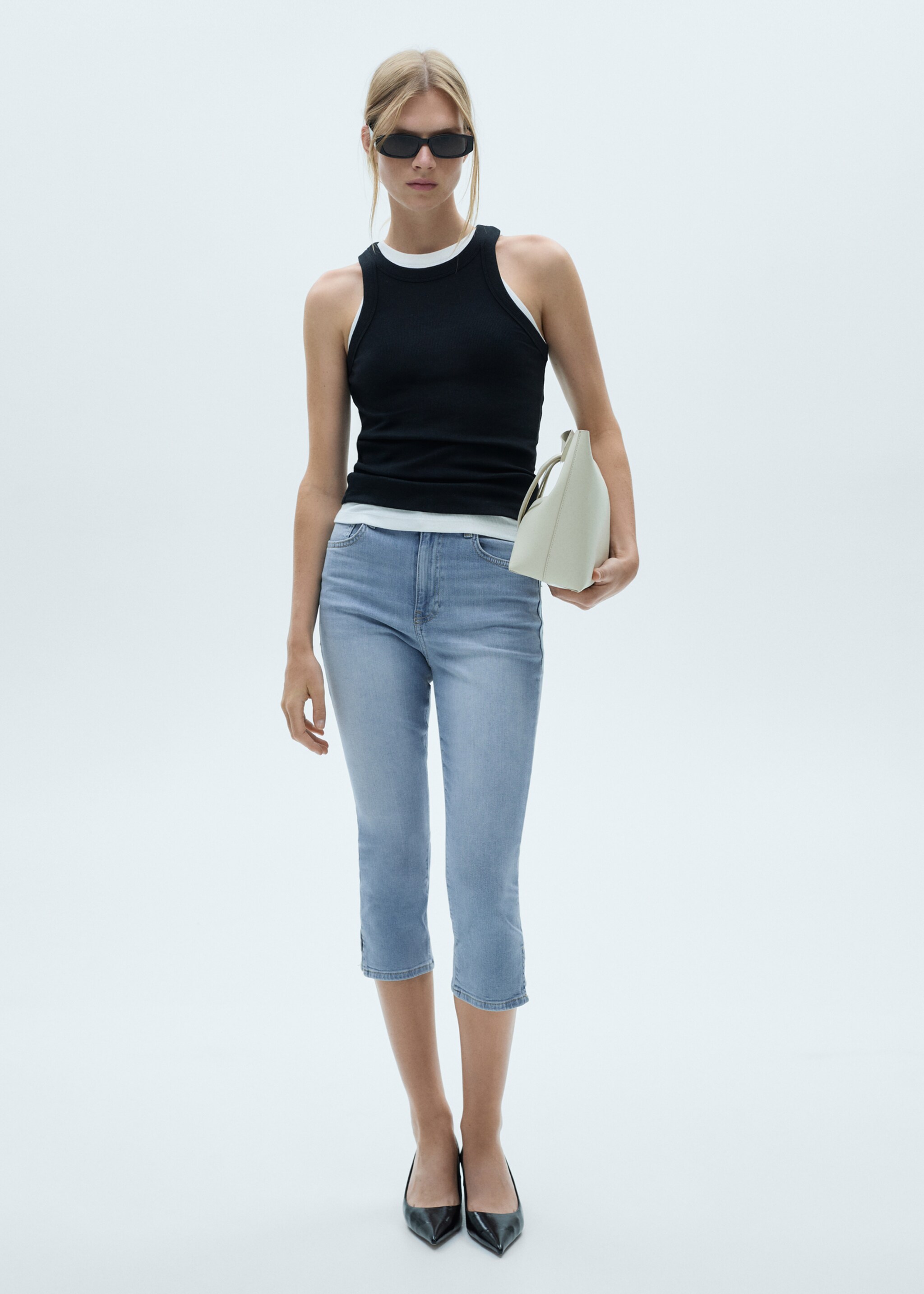 Side opening capri jeans - General plane, Medium Blue. Ref: 77060382-00.