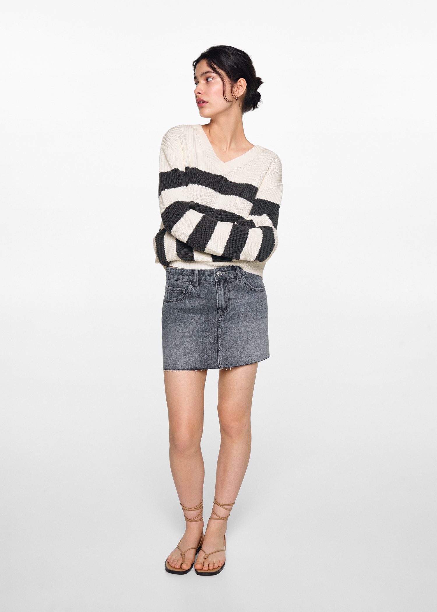 Striped sweater - General plane