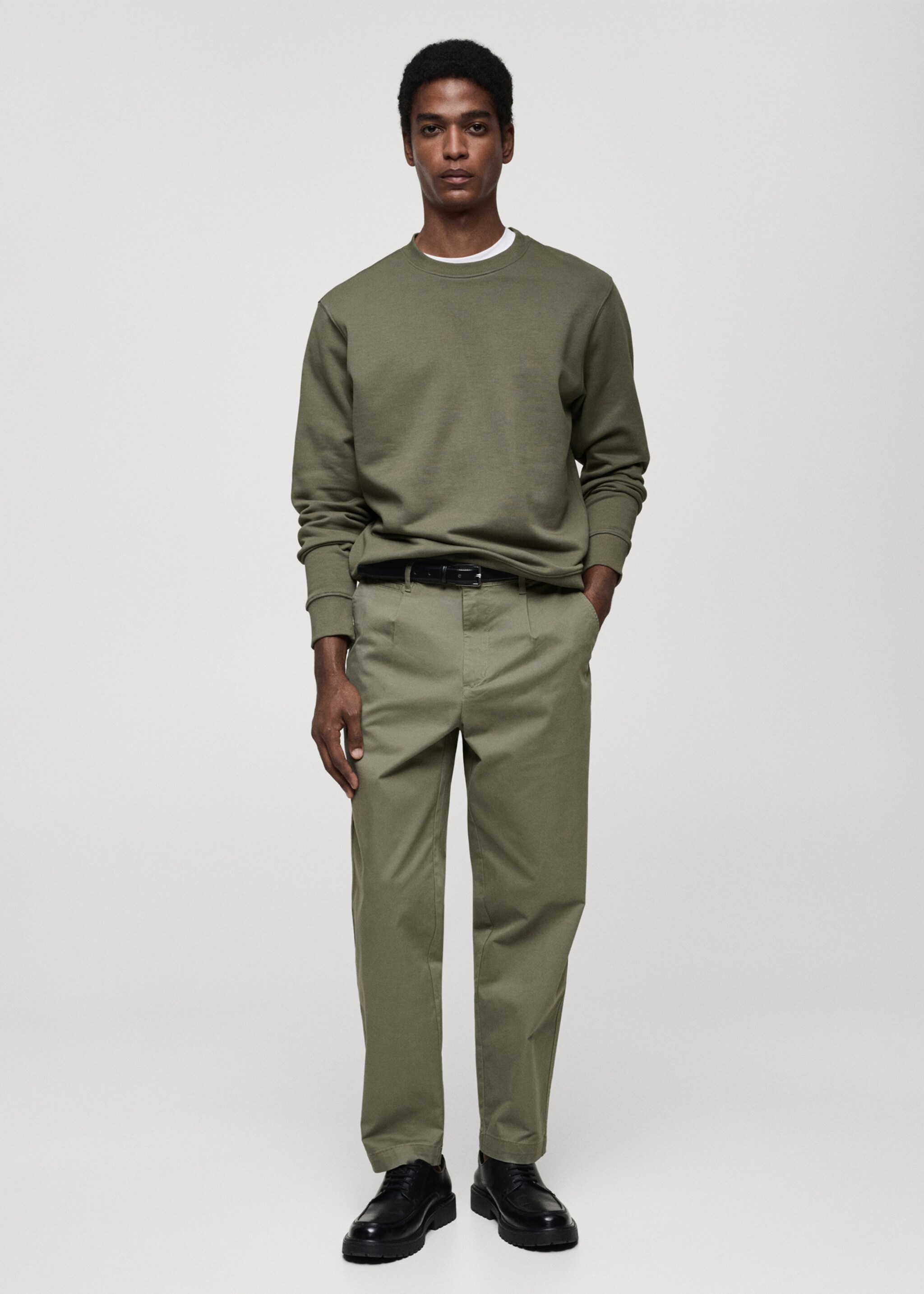 100% cotton regular-fit sweatshirt - General plane, Medium Green. Ref: 77065150-00.