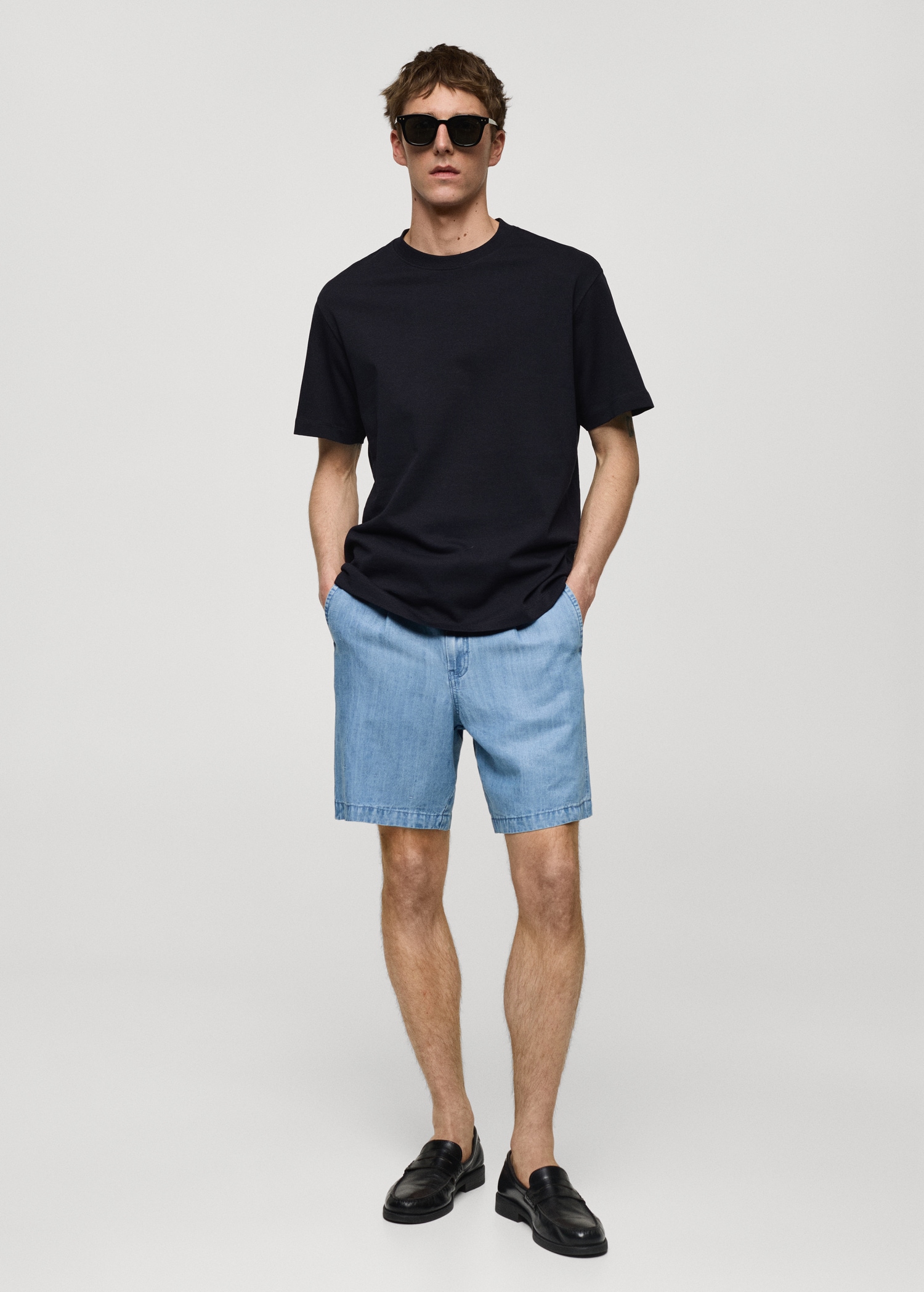 T-shirt básica de 100% algodão relaxed fit - Plano geral