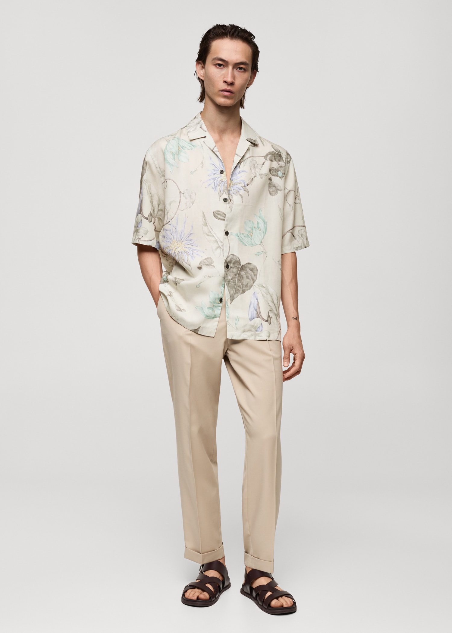 Camisa fluida estampat floral - Pla general