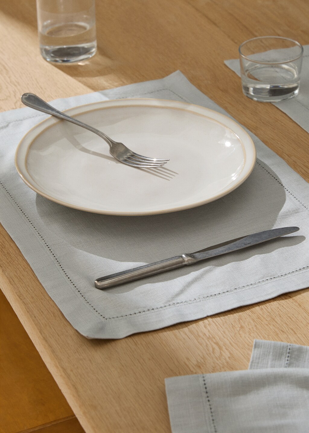 100 cotton placemat with hemstitch Home MANGO USA