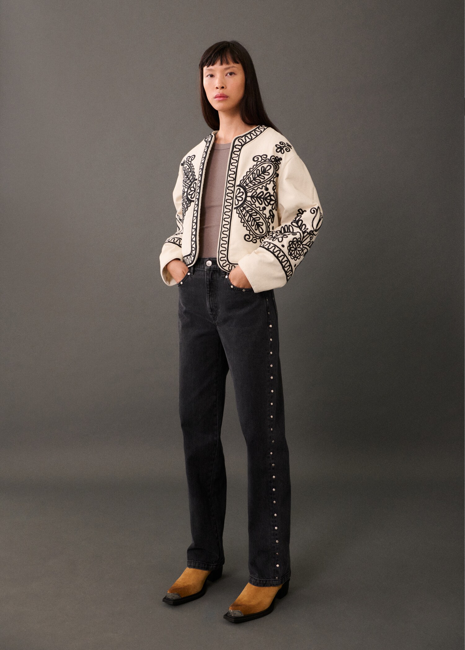 Embroidered cotton jacket - General plane