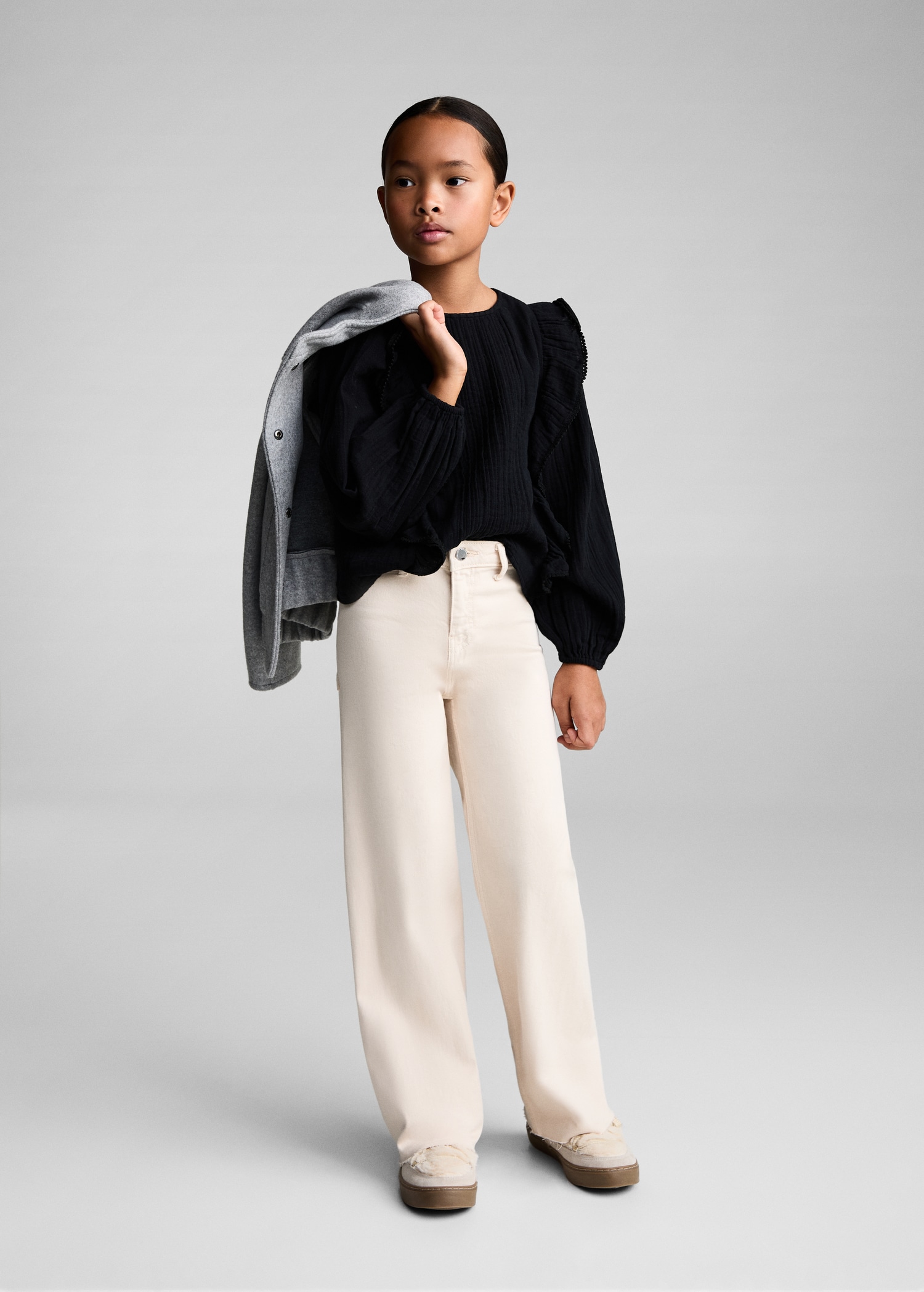 Frills embroidered shirt - General plane