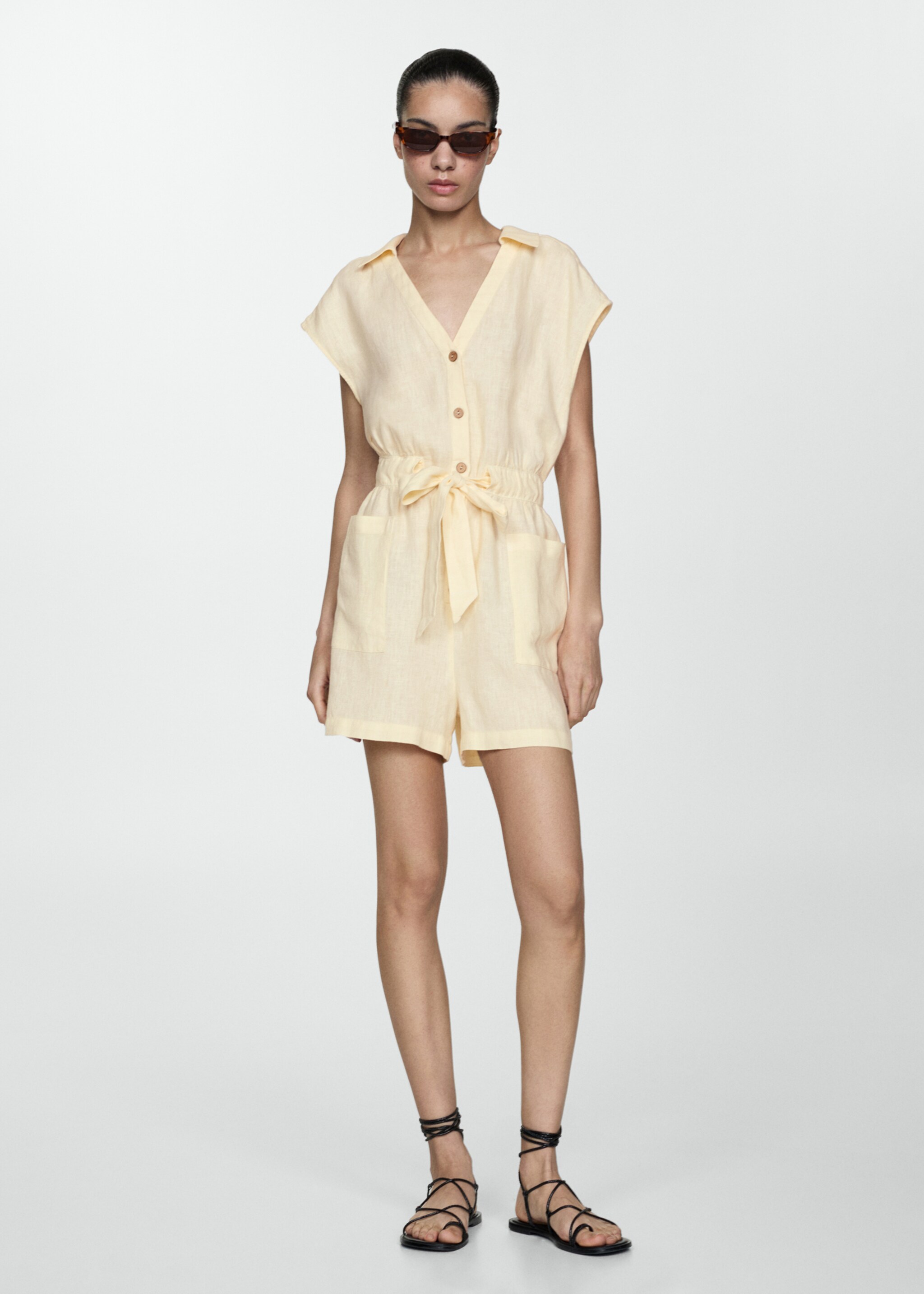 Short linen jumpsuit with bow - General plane