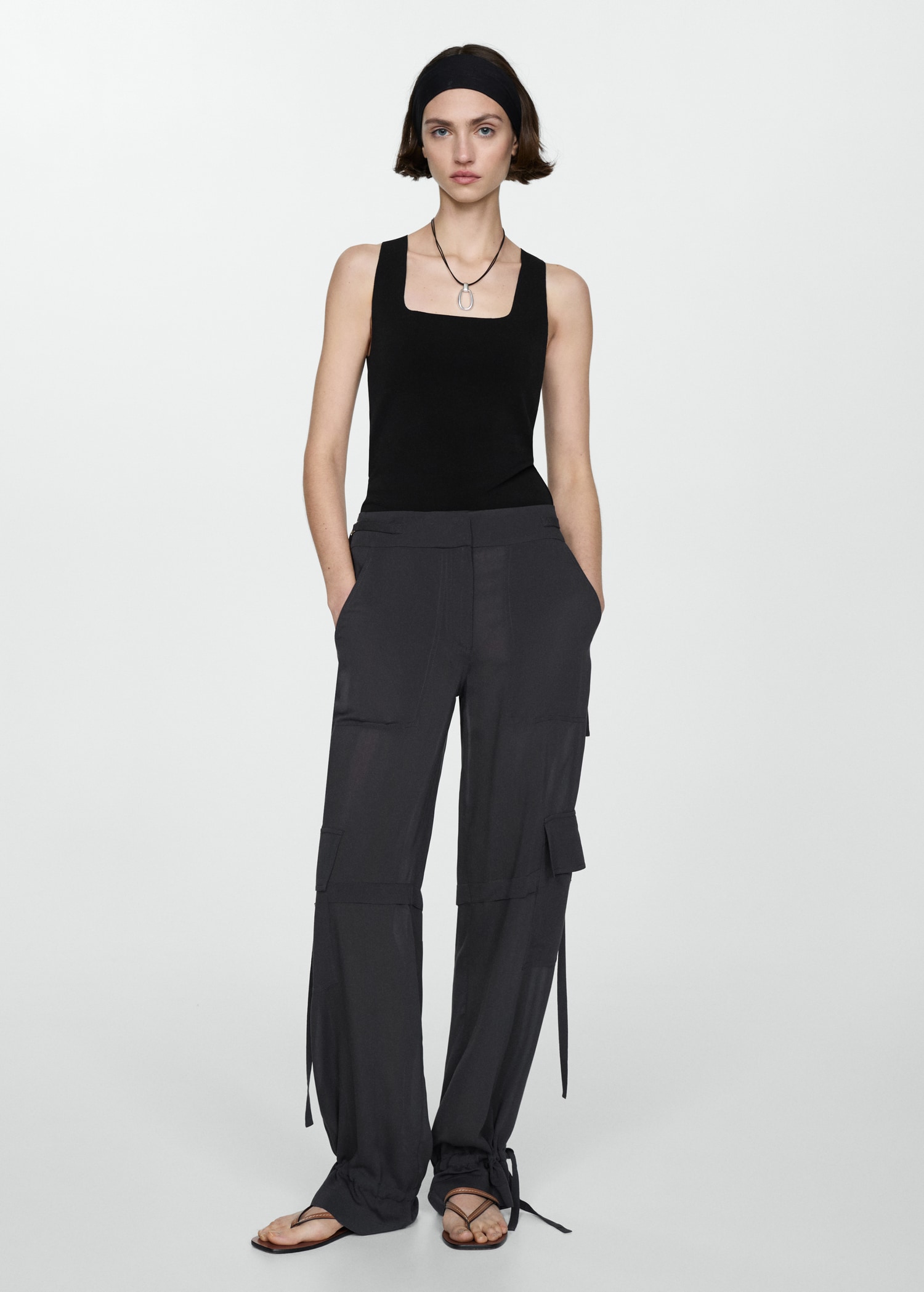 Top with wide straps - General plane