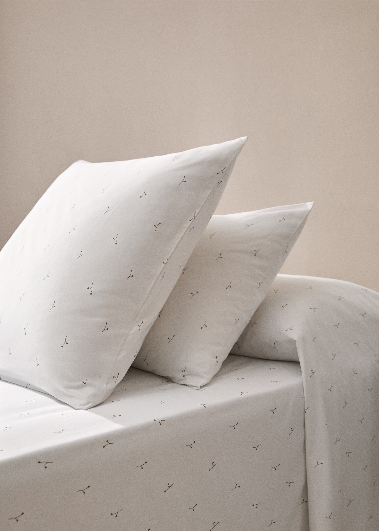 Floral-print cotton pillowcase 60x60cm - General plane