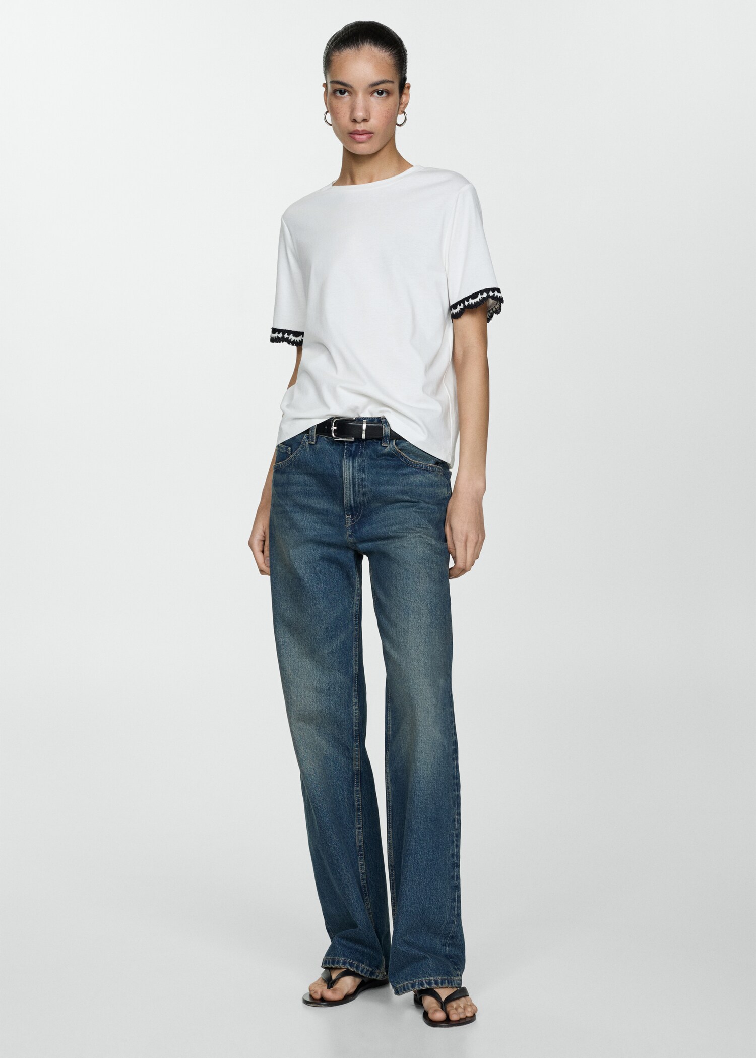 T-shirt with crochet-detail sleeves - General plane