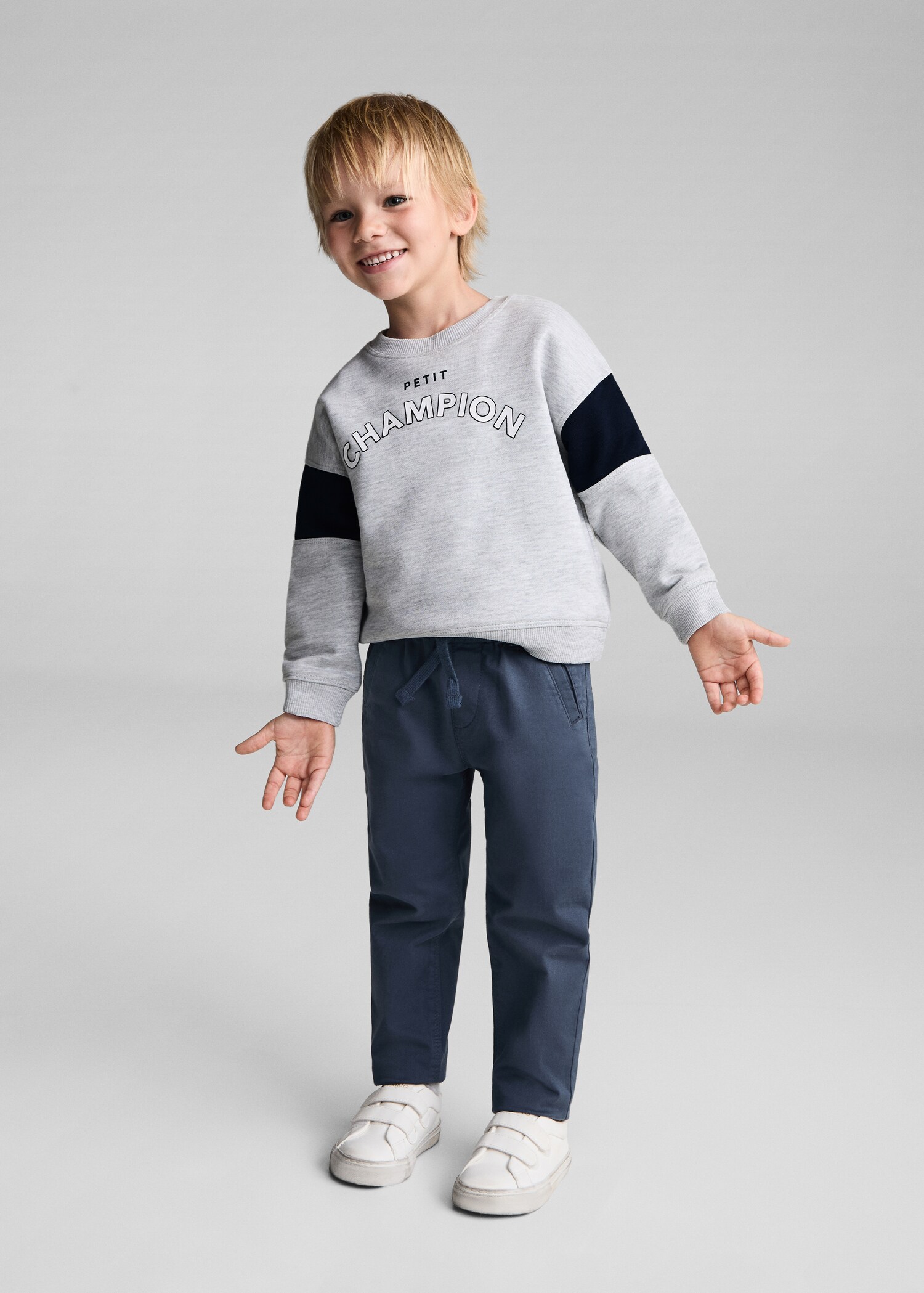 Elastic waist trousers - General plane