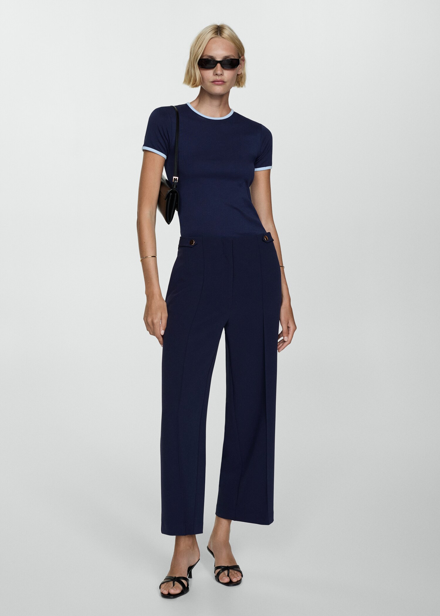 Buttons straight-fit trousers - General plane