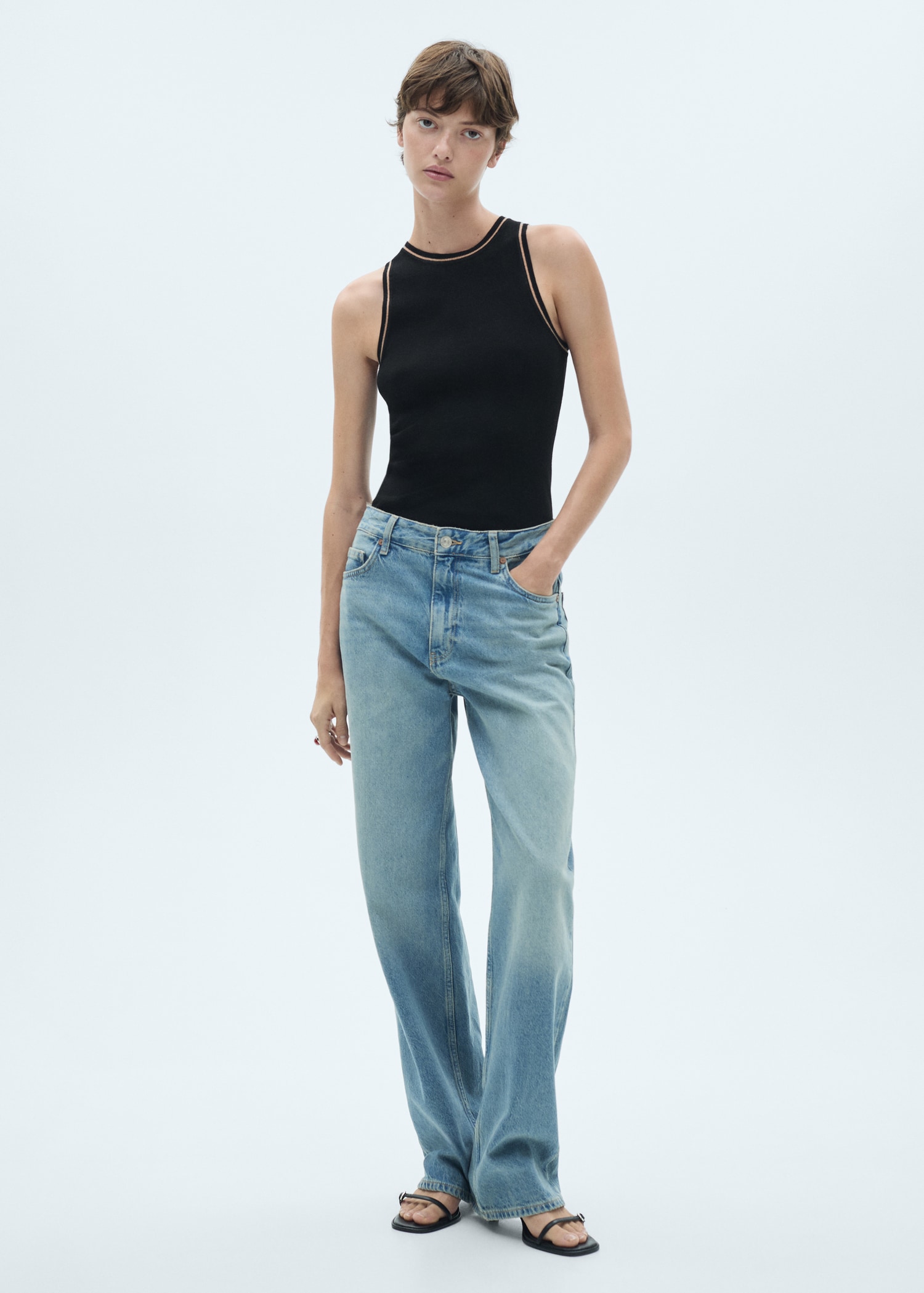 Knitted top with contrast details - General plane