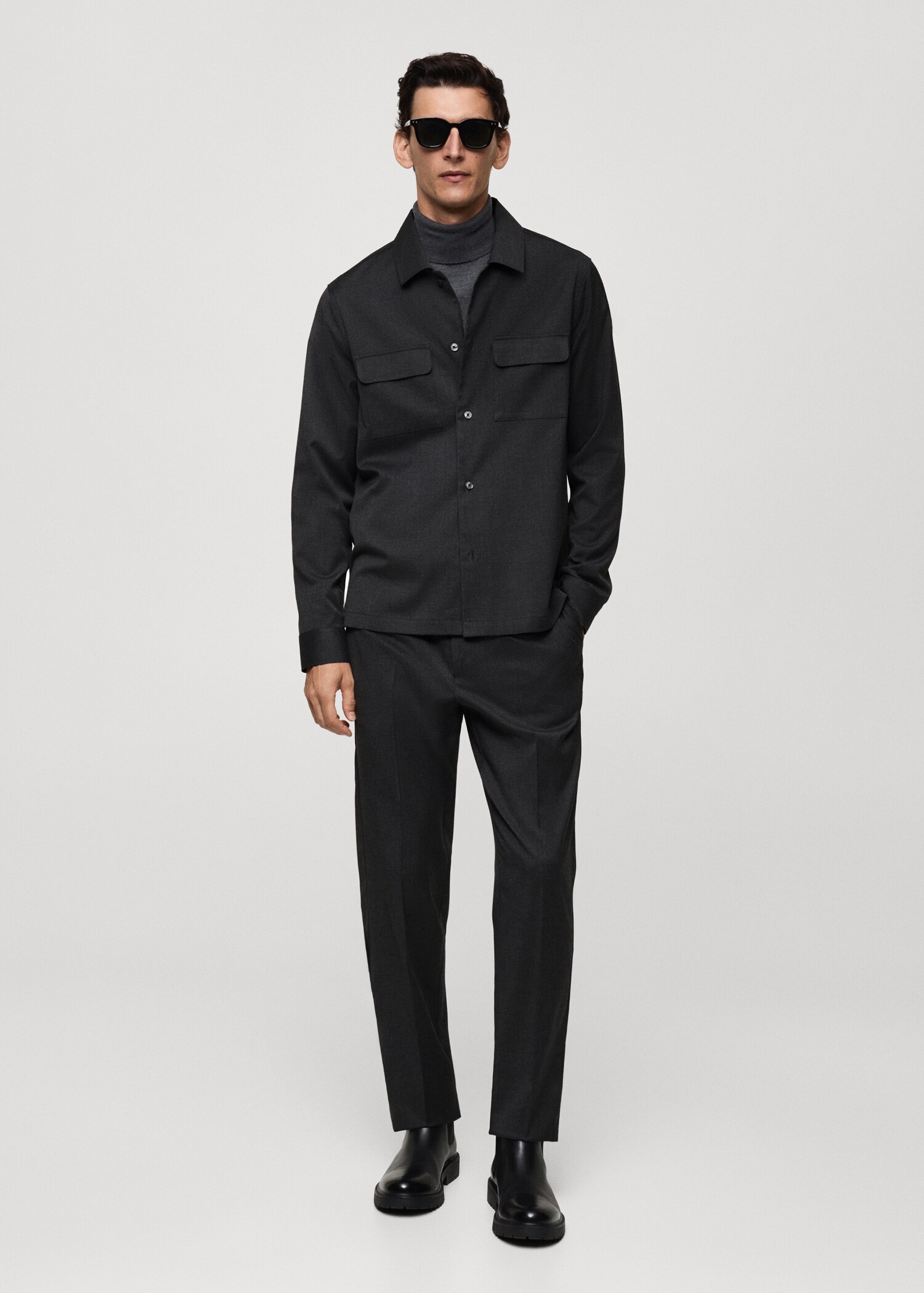 Pleated slim-fit trousers - General plane