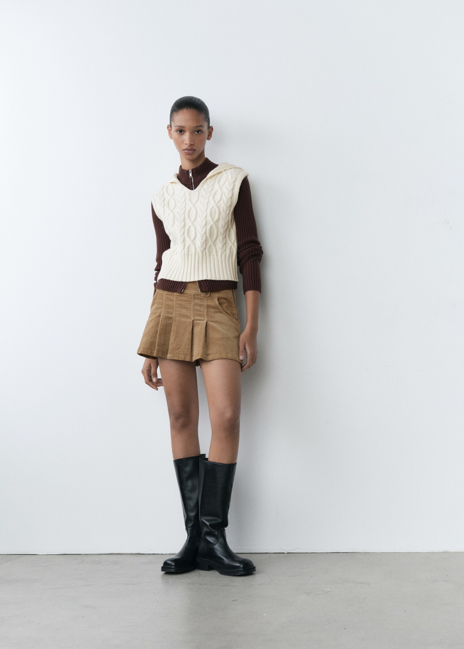 Gilet maille torsadée capuche - Plan général