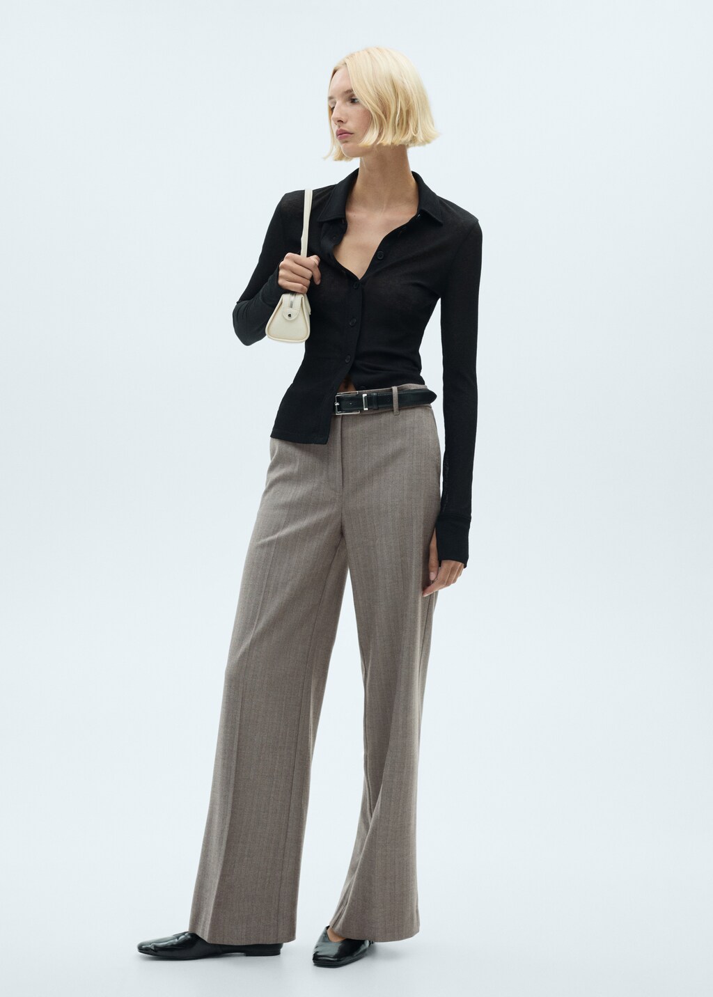 Straight mid rise trousers