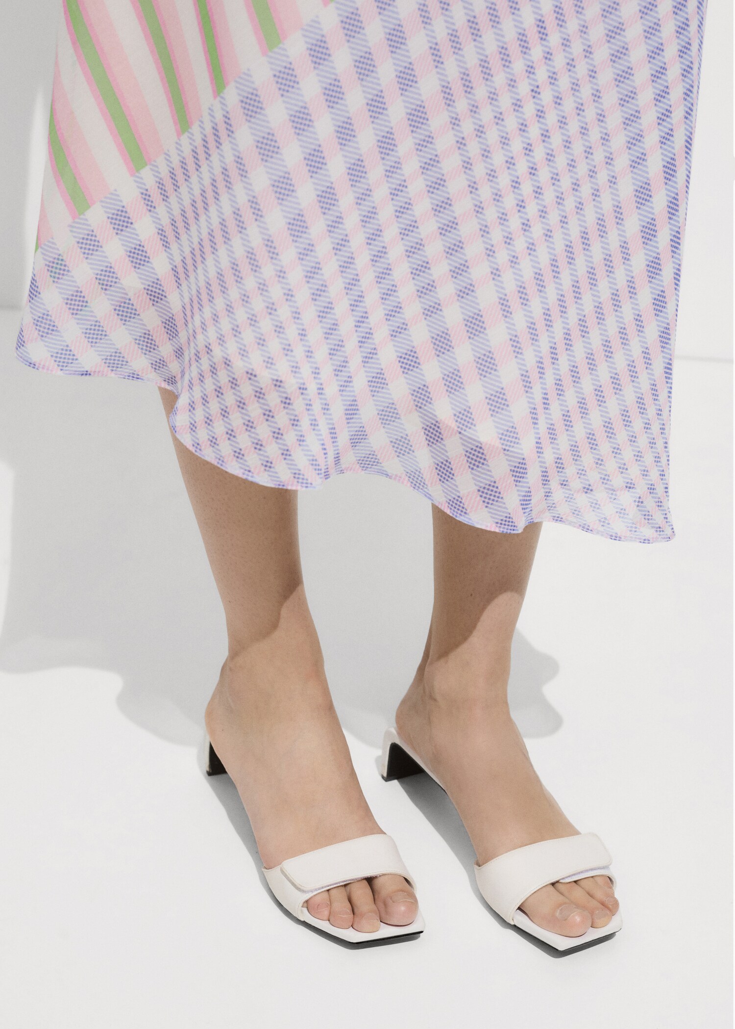 Heel leather sandals - General plane
