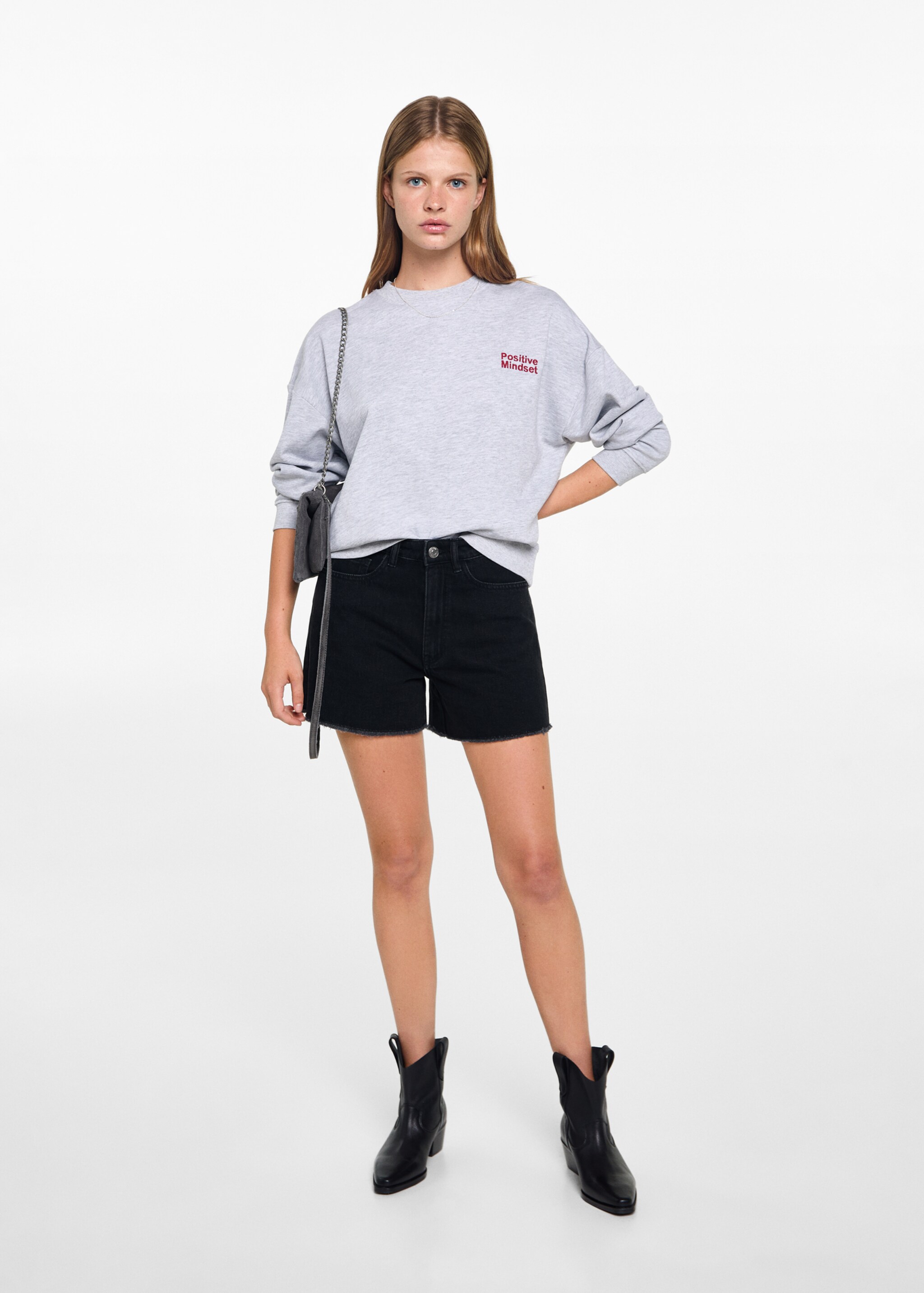 Shorts vaqueros bajo deshilachado - Plano general, Denim negro. Ref: 77090639-00.