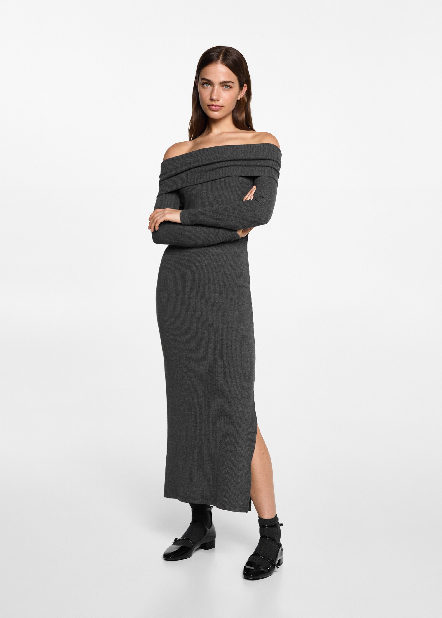 Vestido midi hombros descubiertos - Plano general
