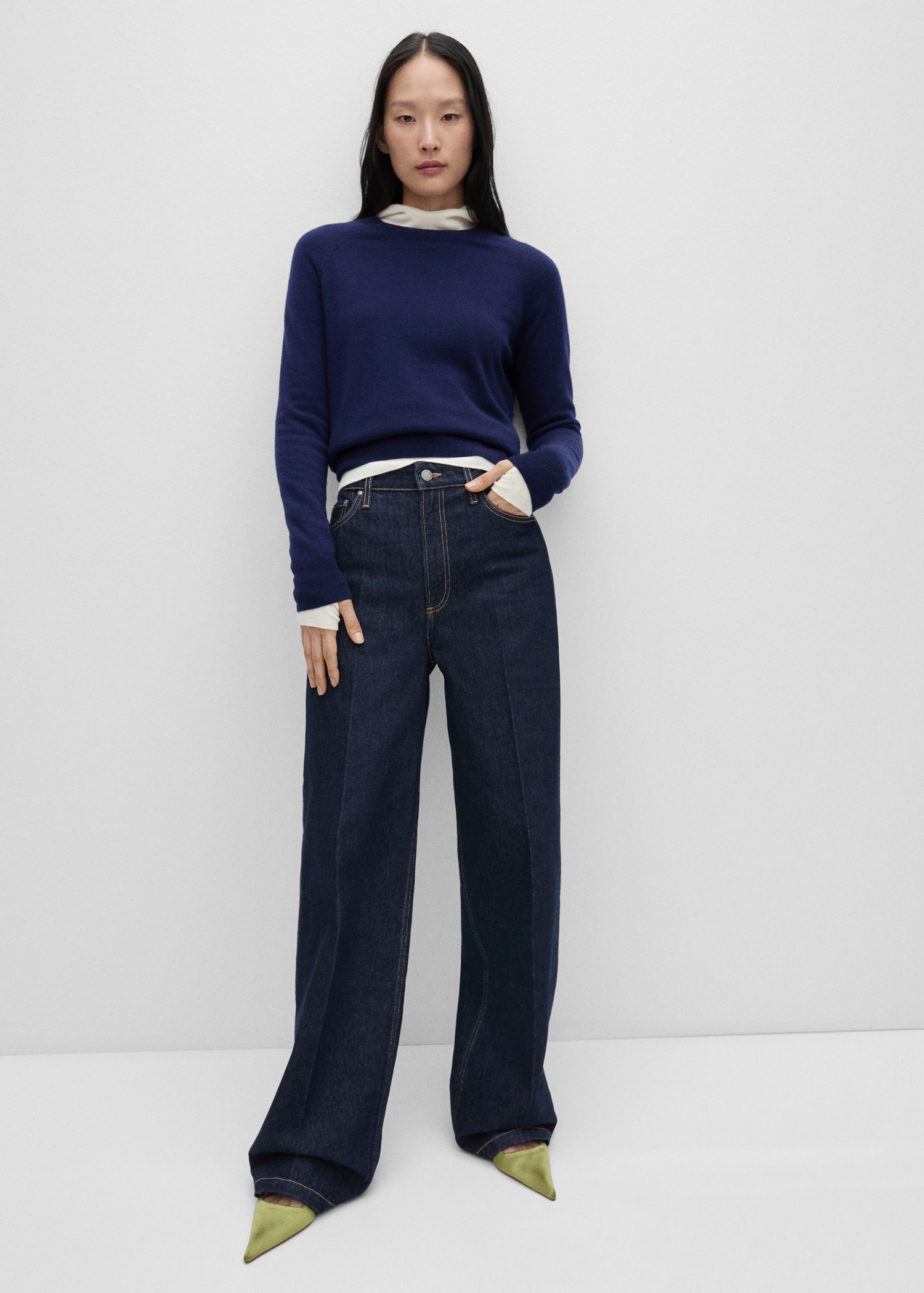 Wideleg rinse-wash jeans - General plane