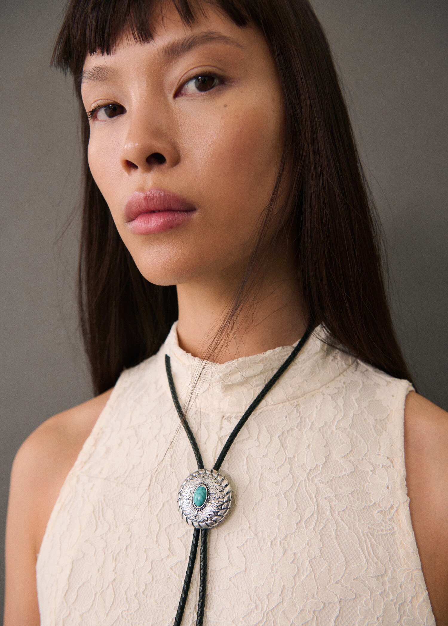Beaded cord necklace - General plane