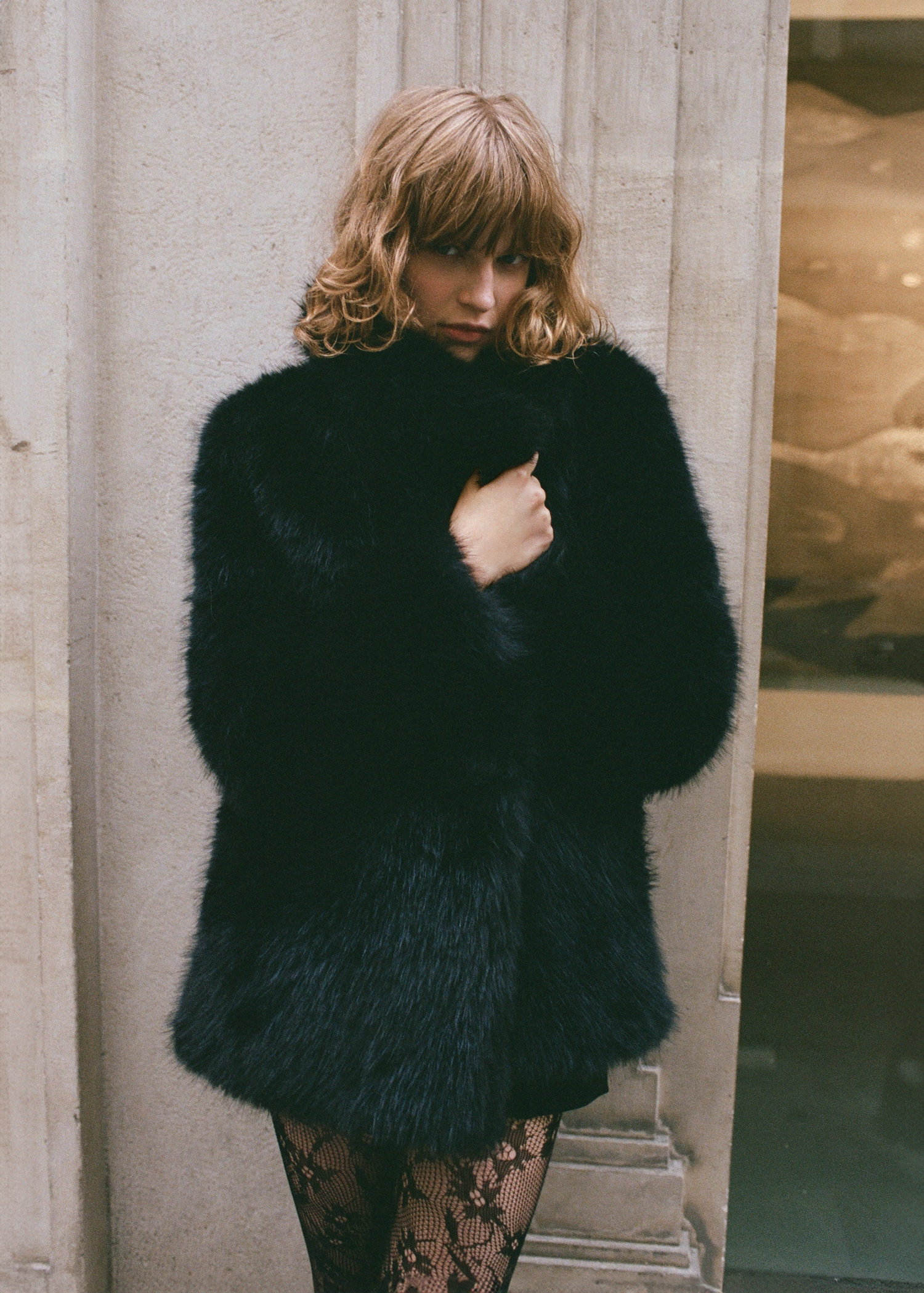 Lace-design stockings - General plane