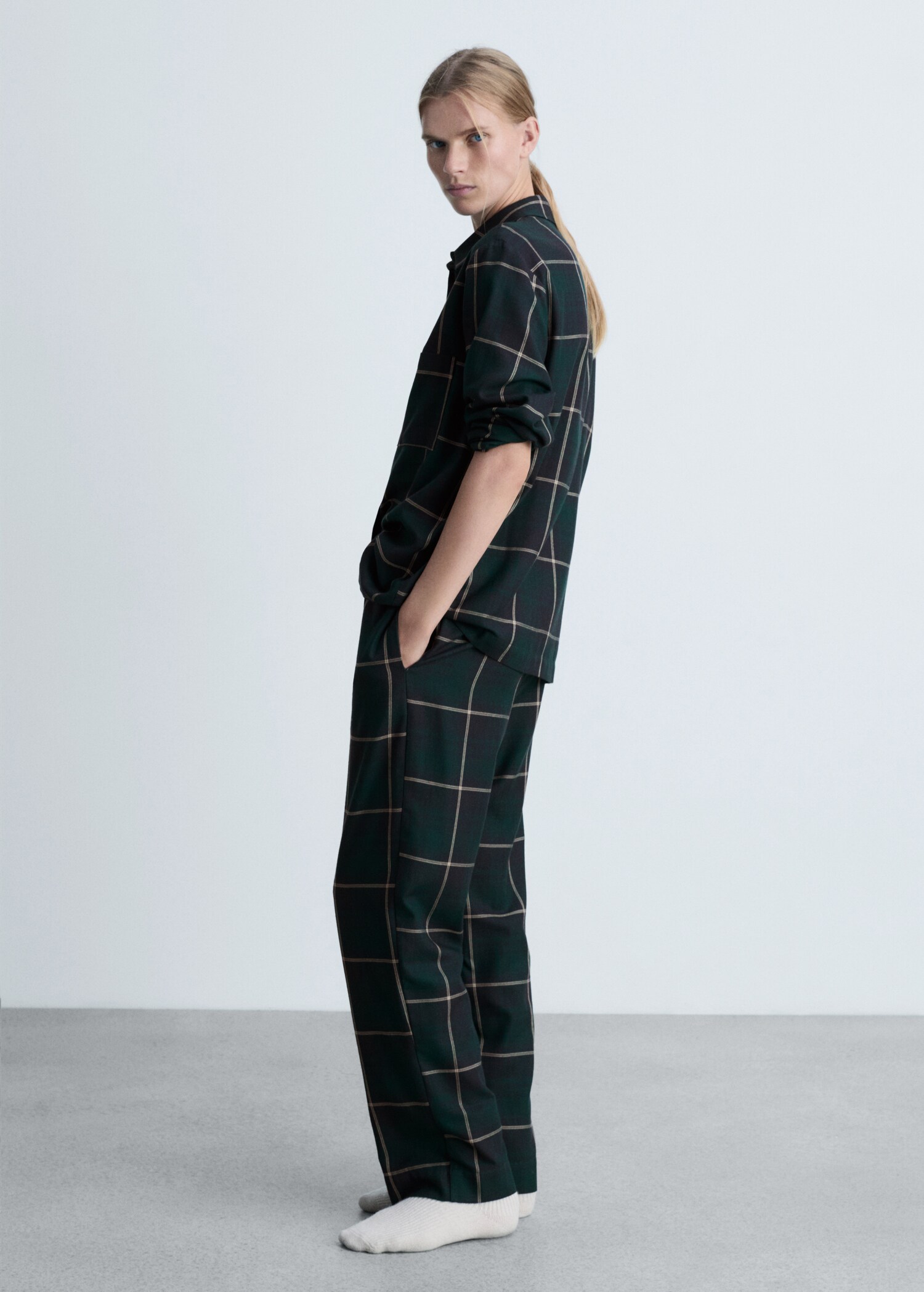 Straight checked trousers - General plane