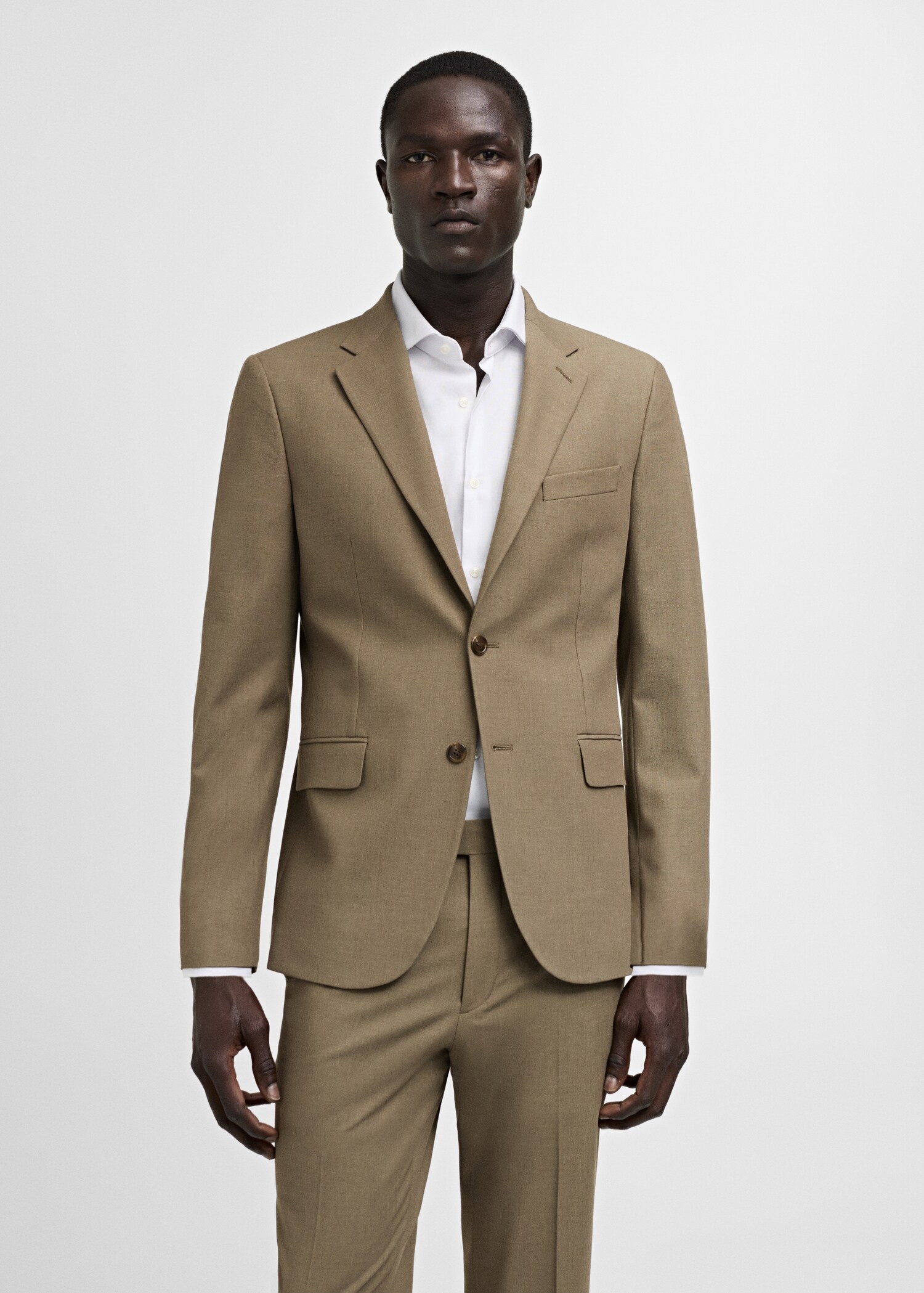 Костюмный пиджак slim fit из ткани стретч - Средний план