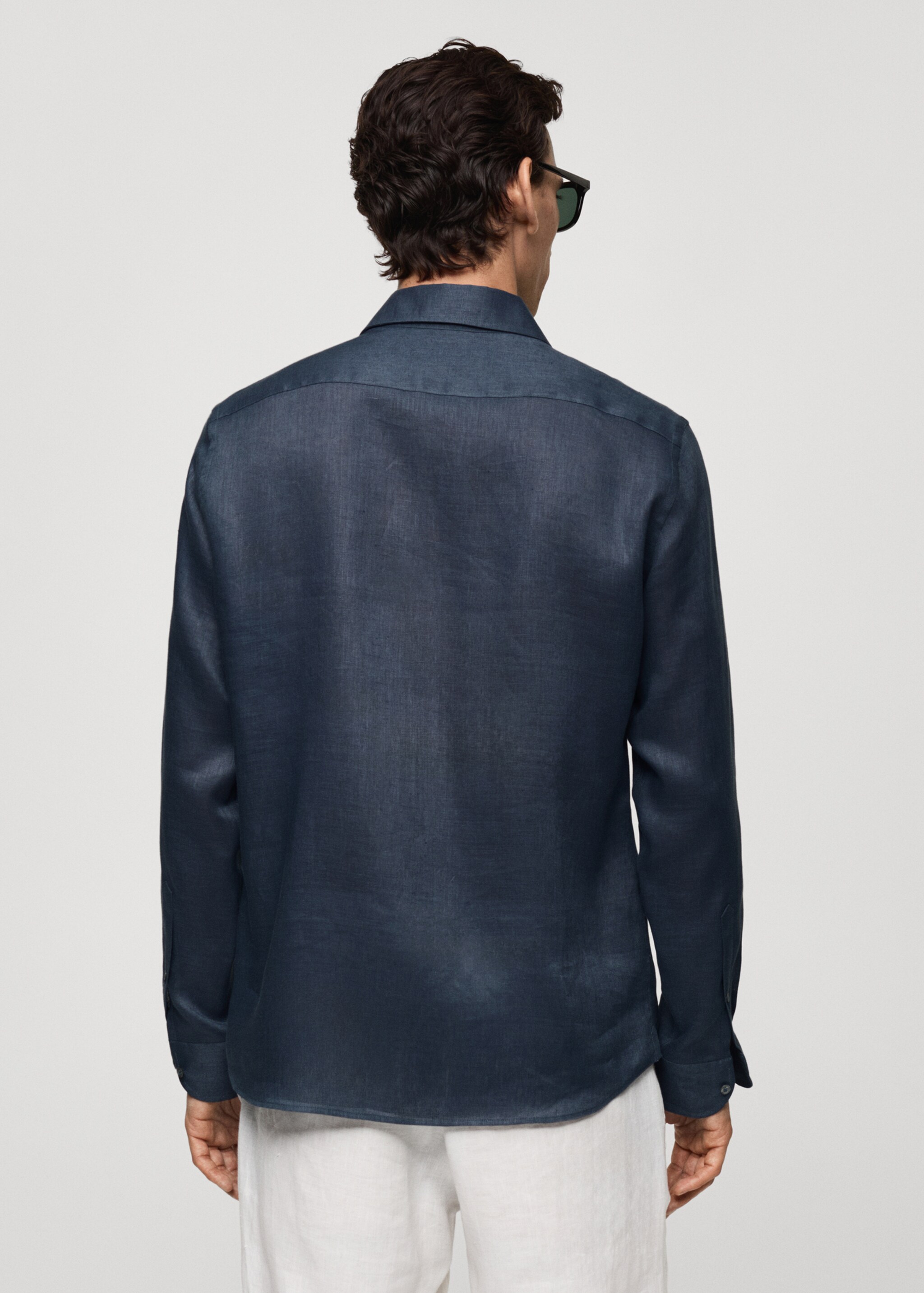 Regular-fit 100% linen shirt - Reverse of the article