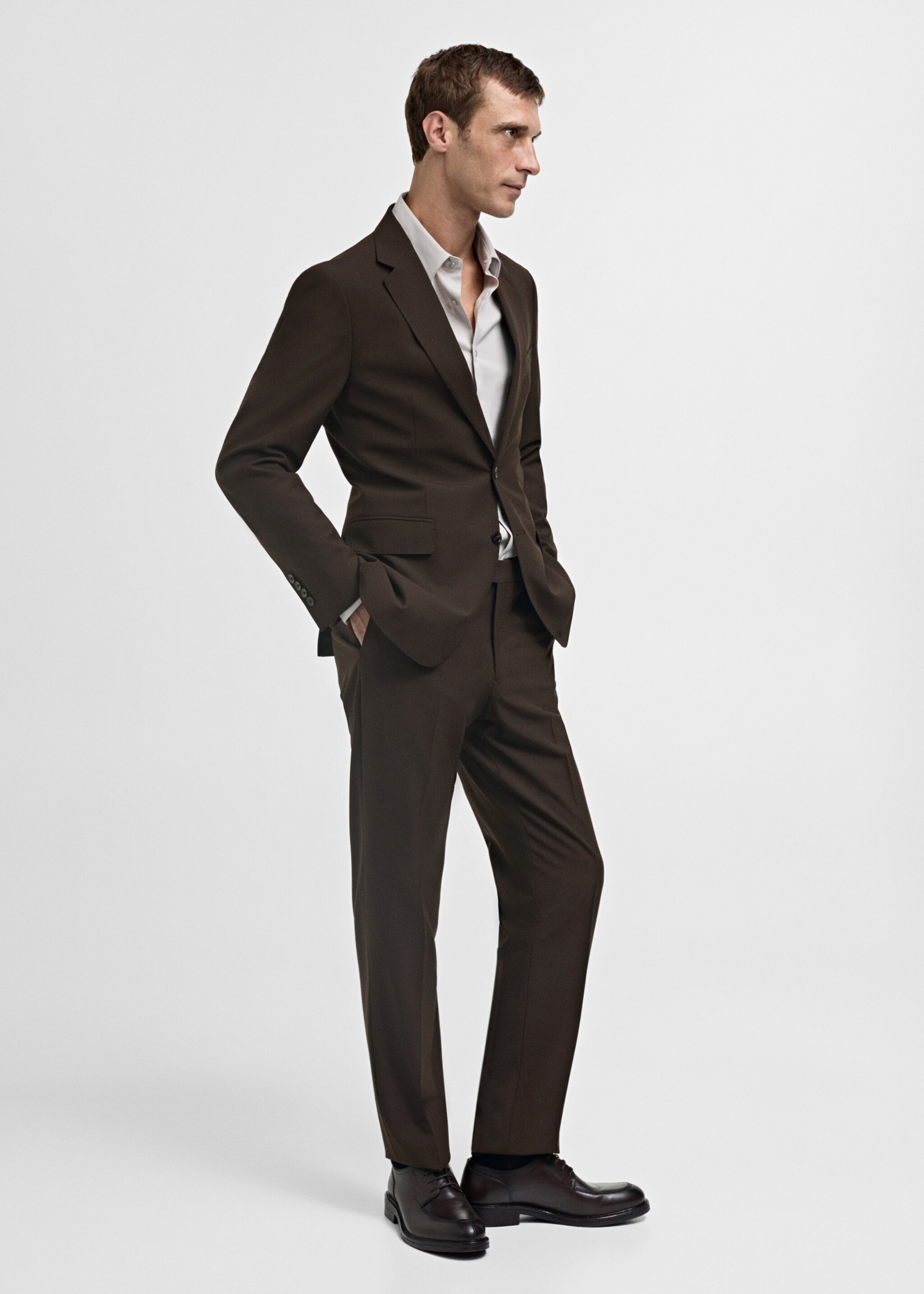 Crease-resistant wool suit jacket - General plane