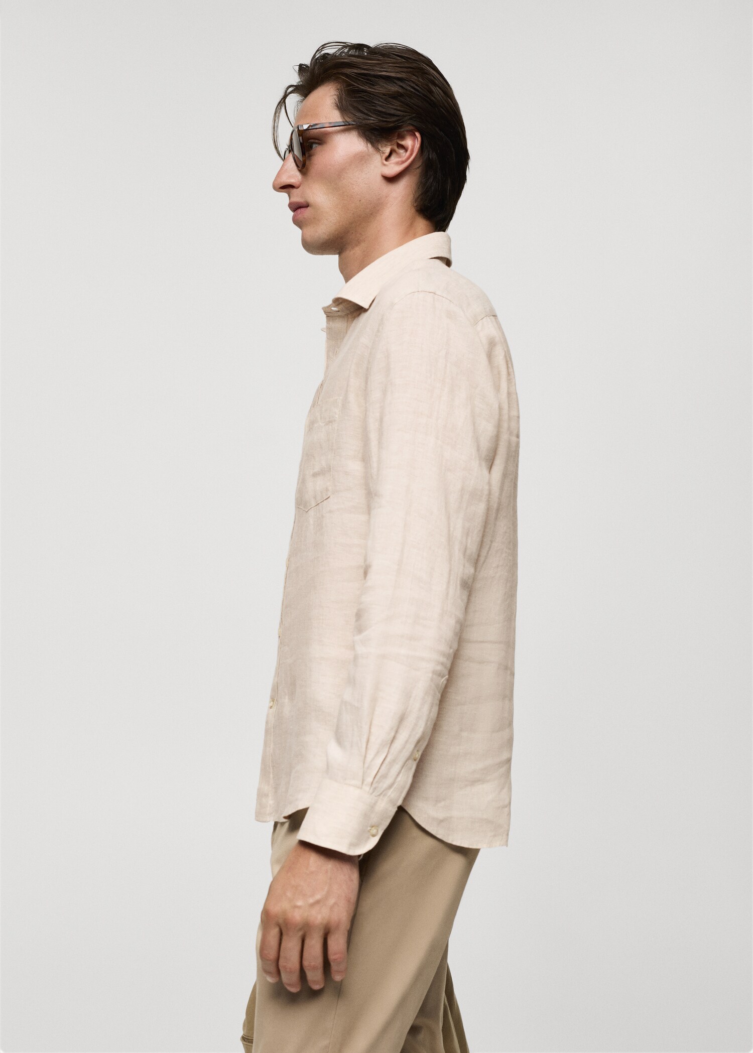 Classic fit 100% linen shirt - Details of the article 2