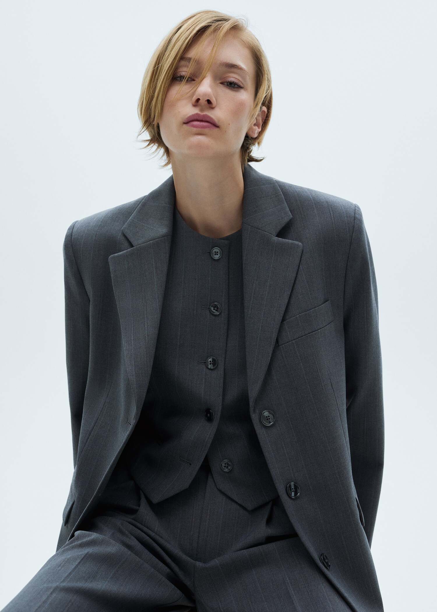 Pinstriped suit vest - Details of the article 2