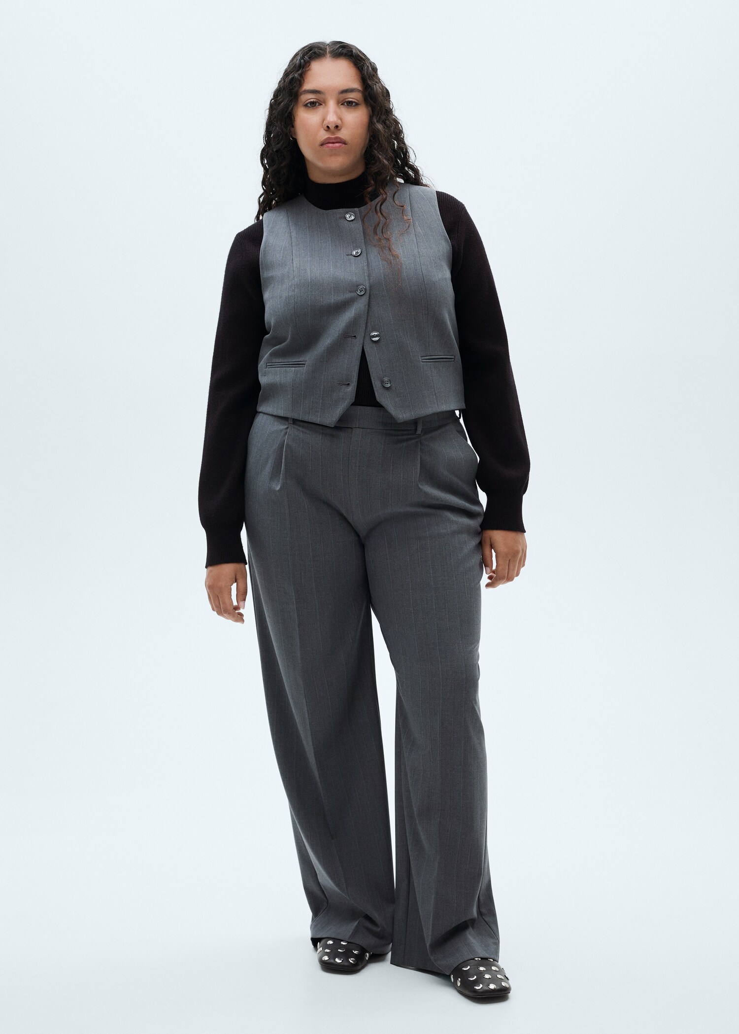 Pinstriped suit vest - Details of the article 3