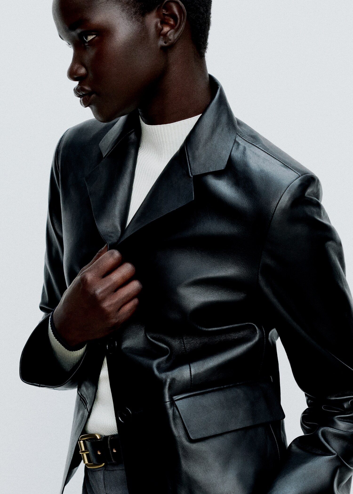 Cropped leather jacket - Details of the article 6