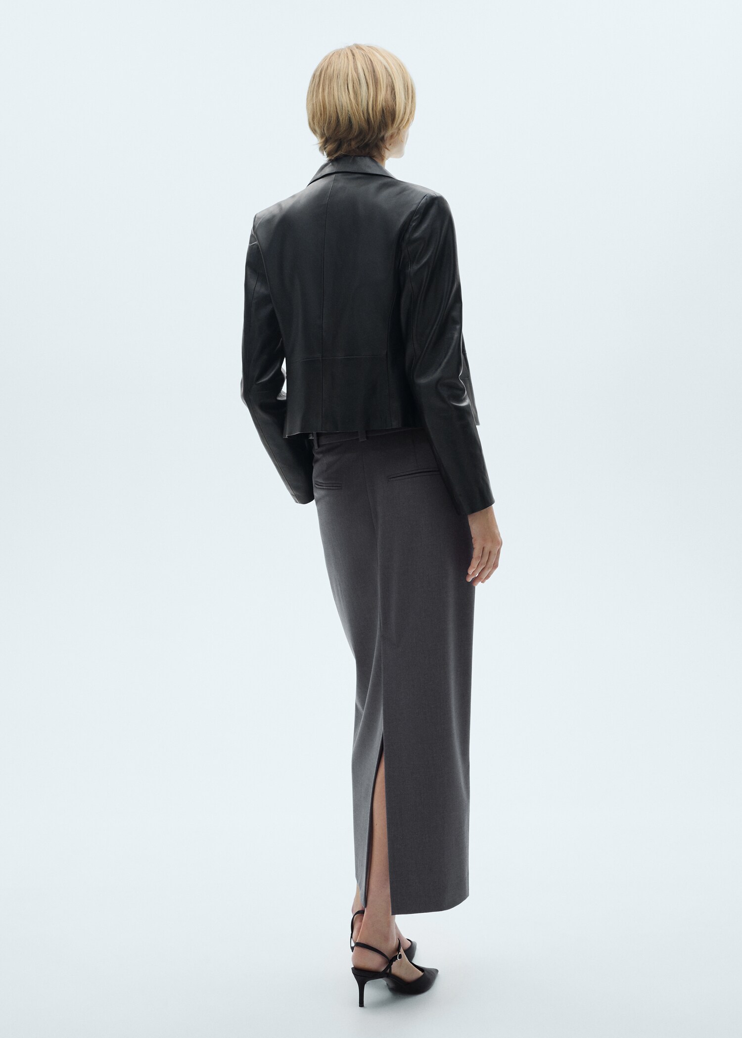 Cropped leather jacket - Reverse of the article