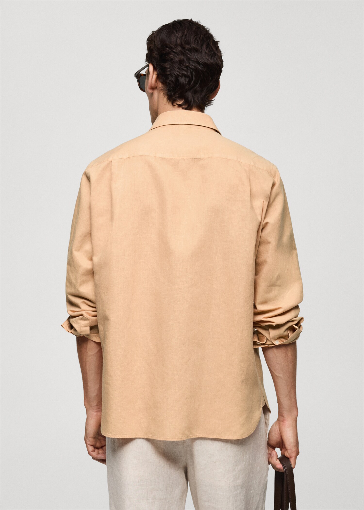 Chemise classic-fit lin - Verso de l’article