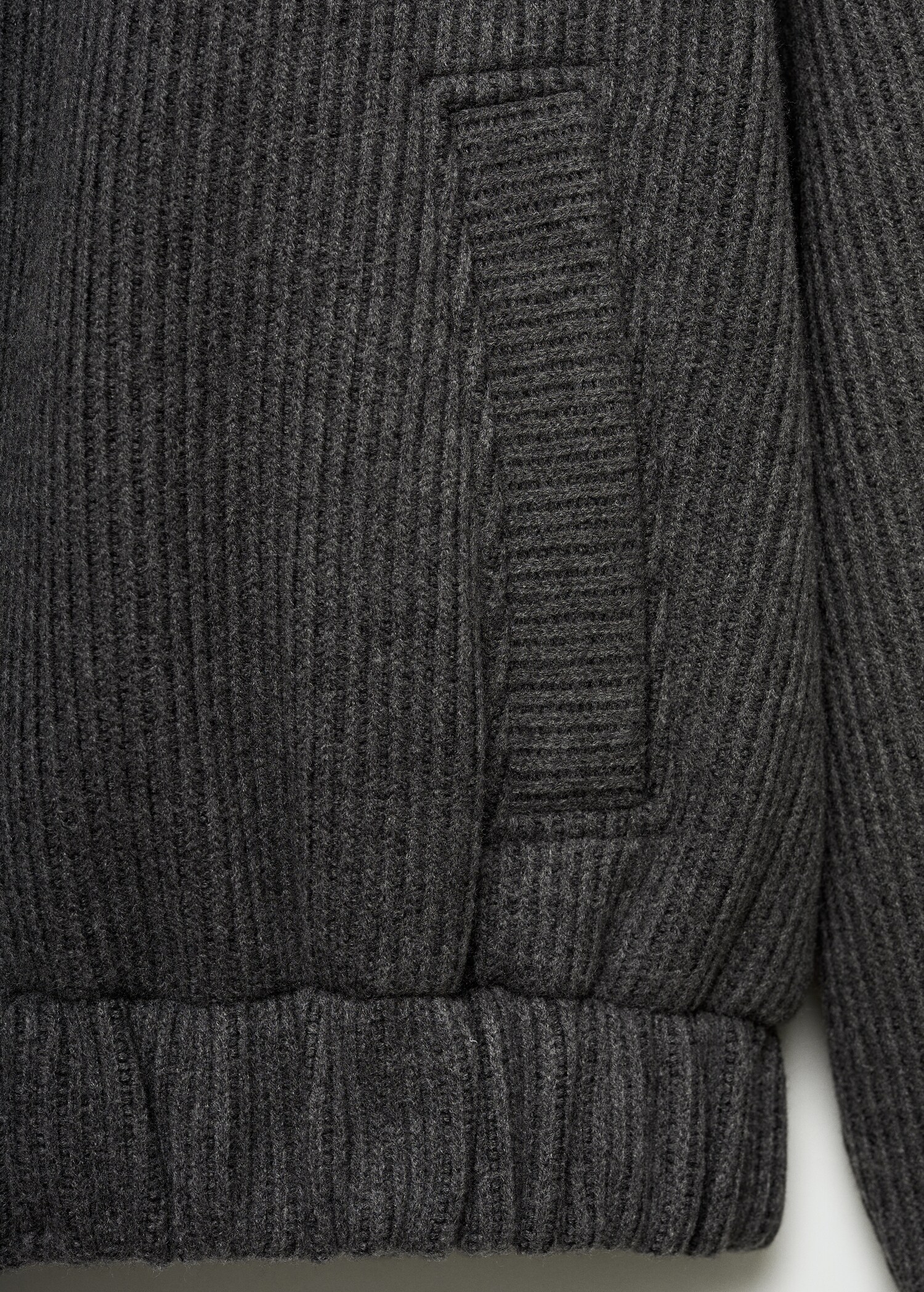 Pocket knit jacket - Details of the article 0