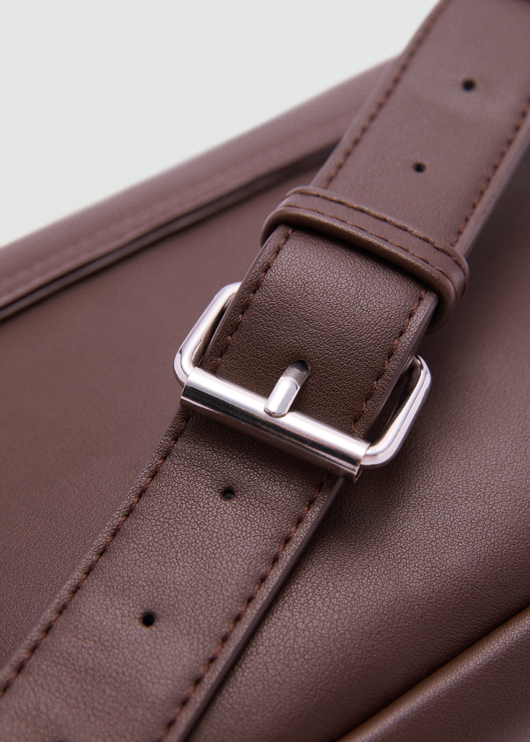 Beaten leather-effect belt bag - Details of the article 1